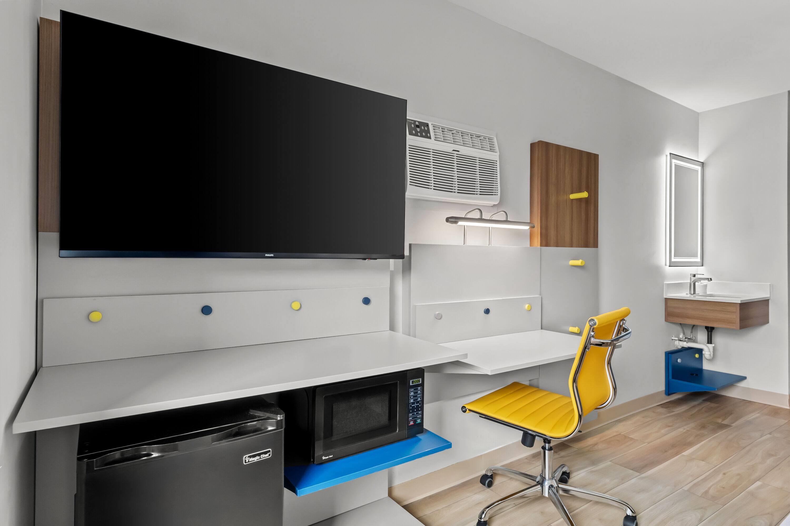 Double Queen Size Bed