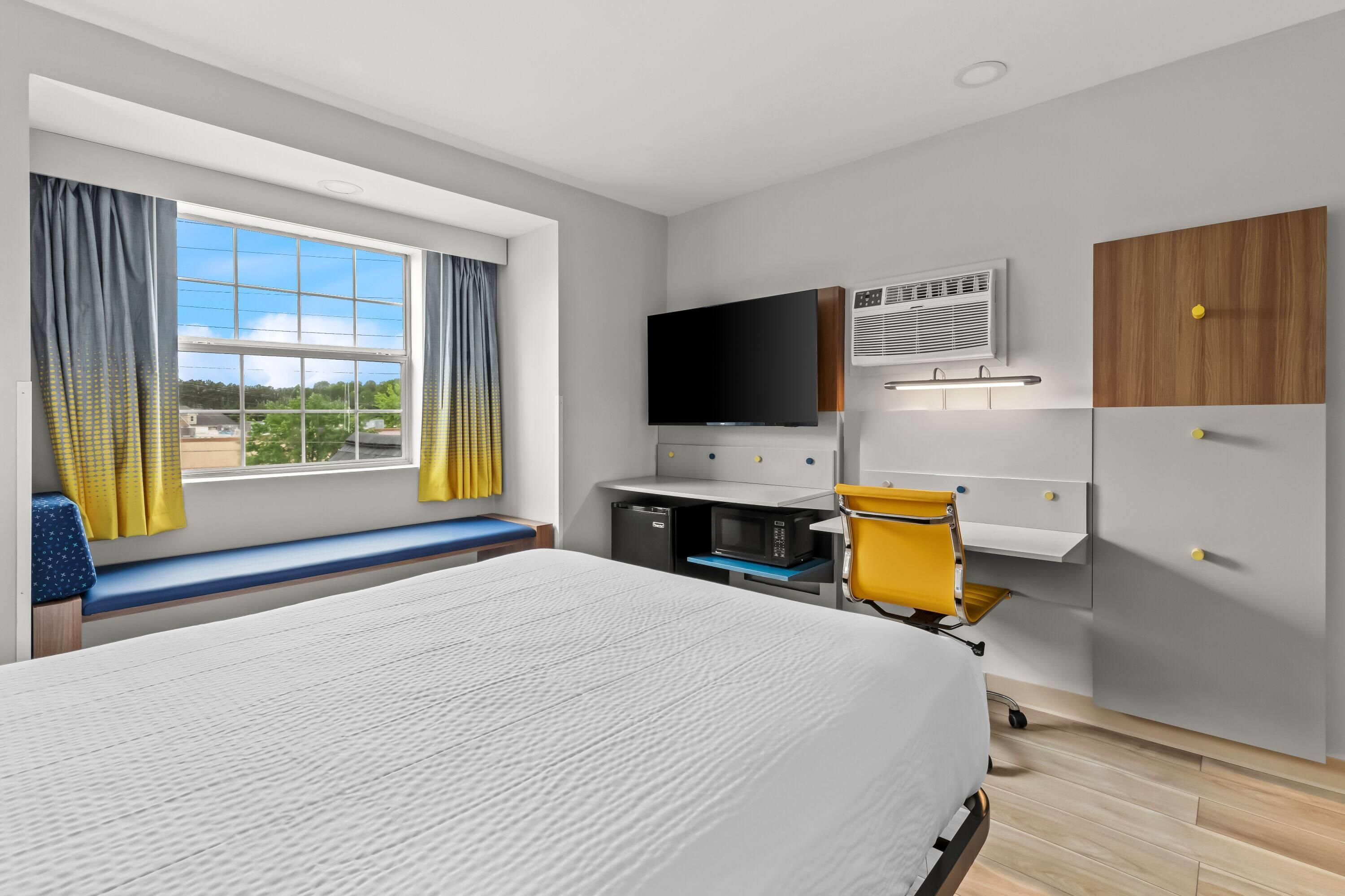 Double Queen Size Bed