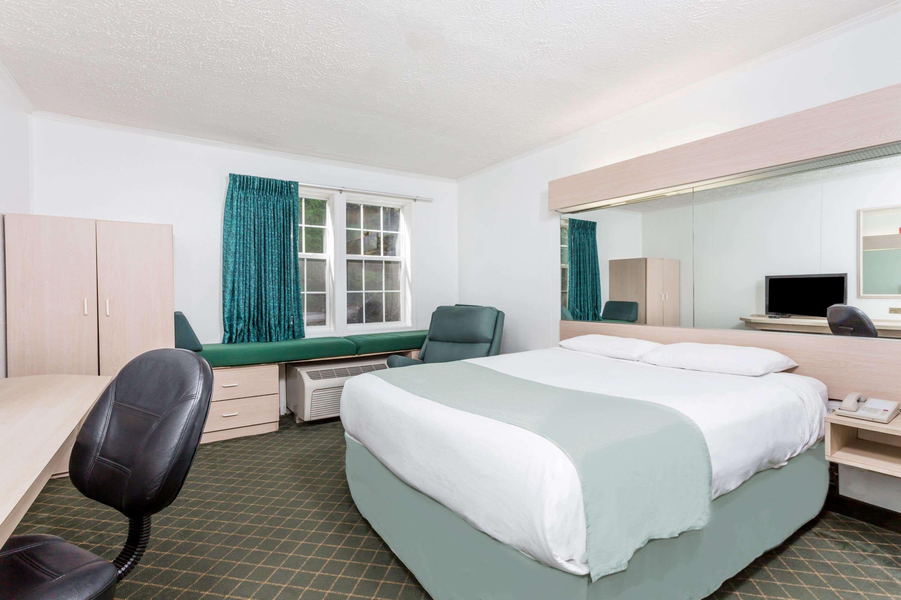 Double Queen Size Bed