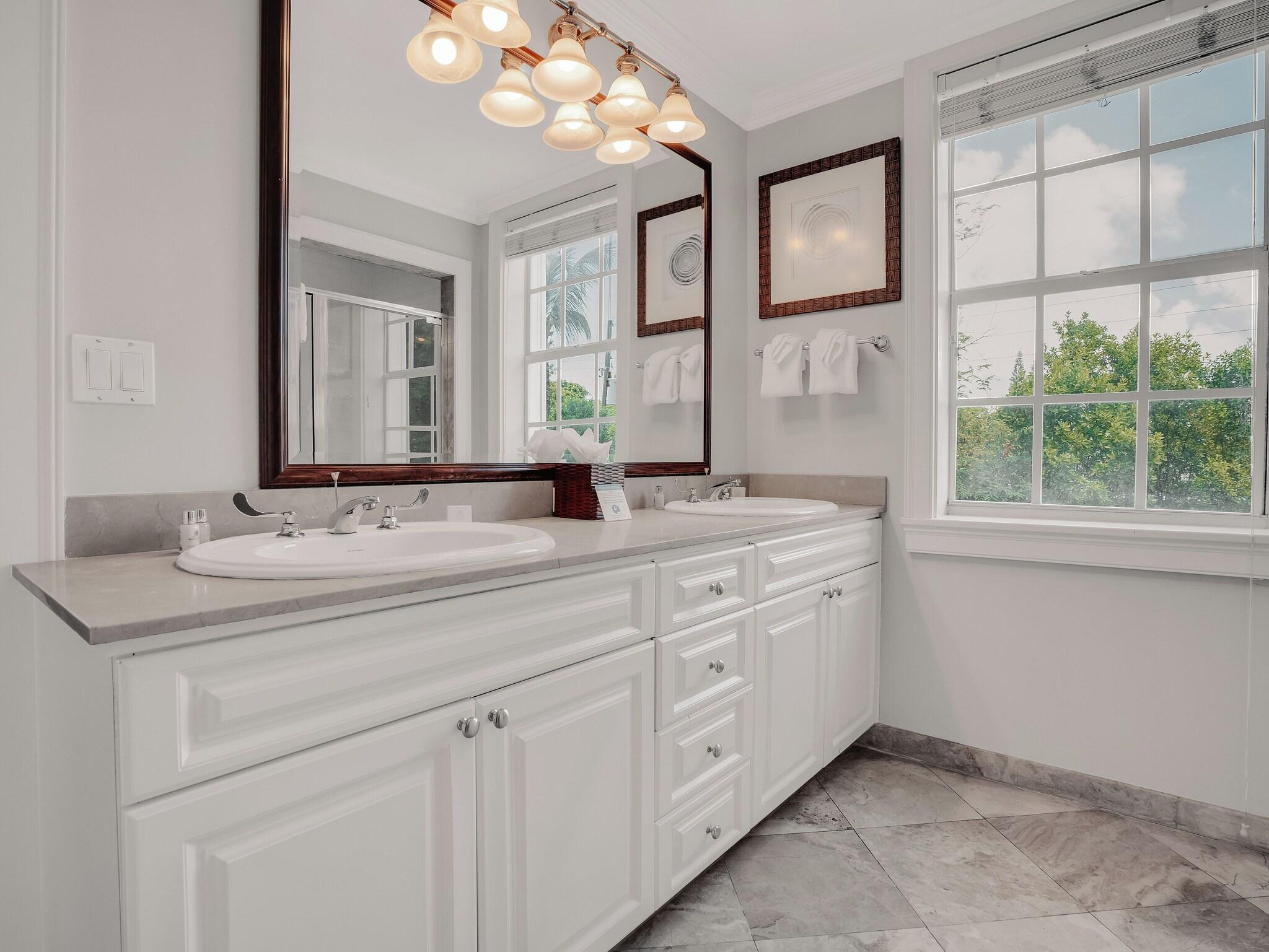 Villa King Bed Two Bedrooms