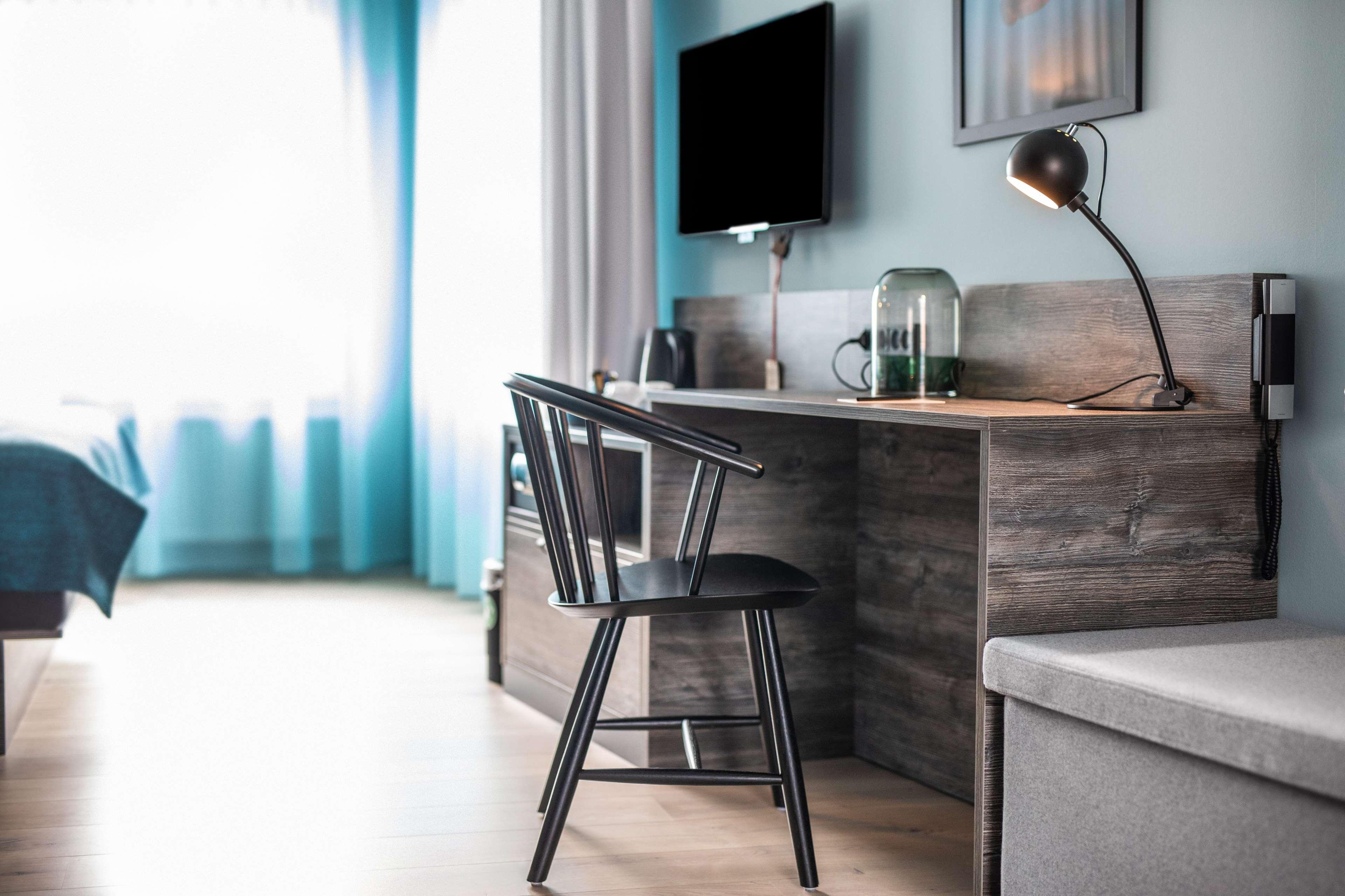 Family Room King Size Bed