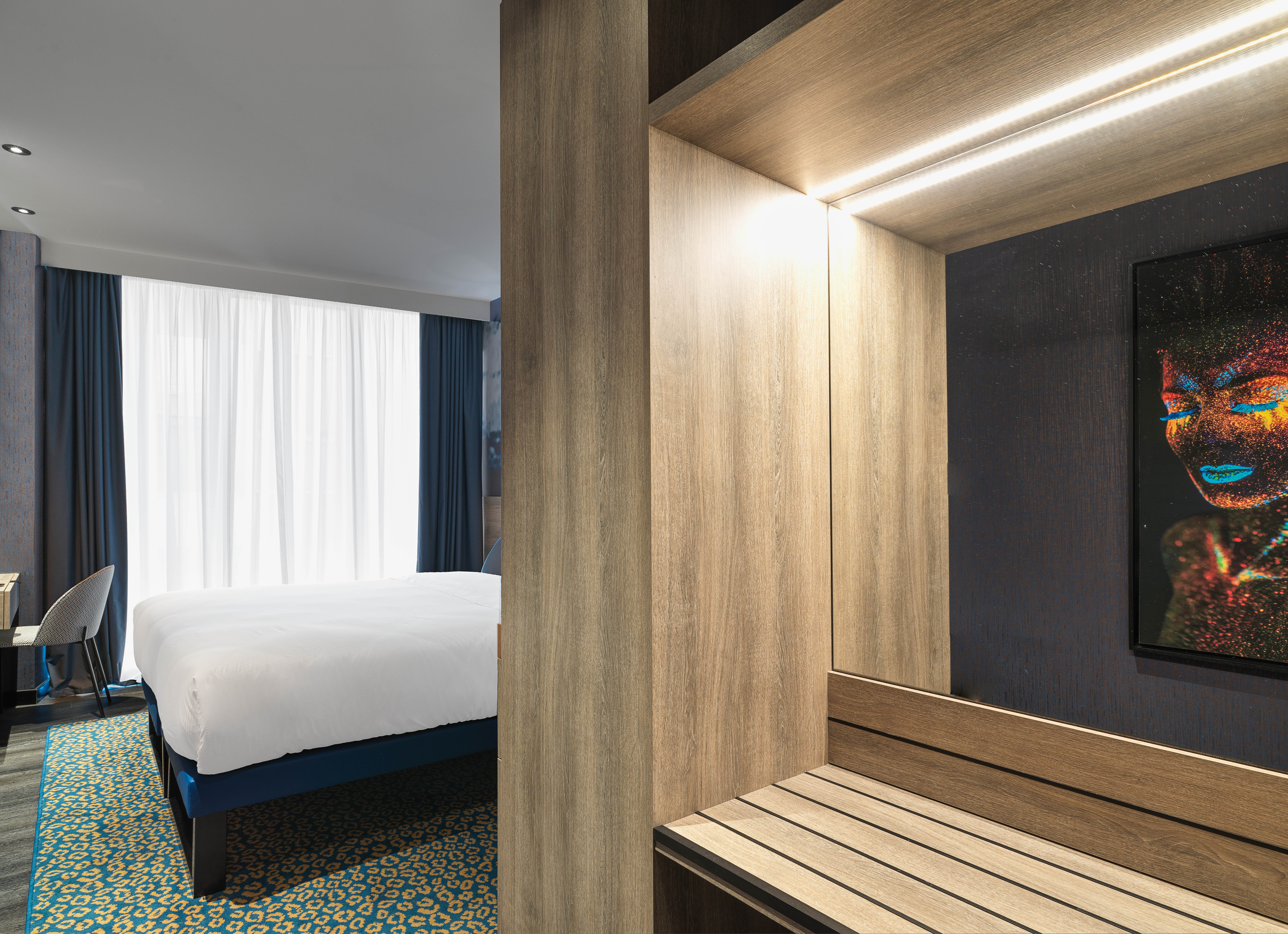 Double Partial Sea View