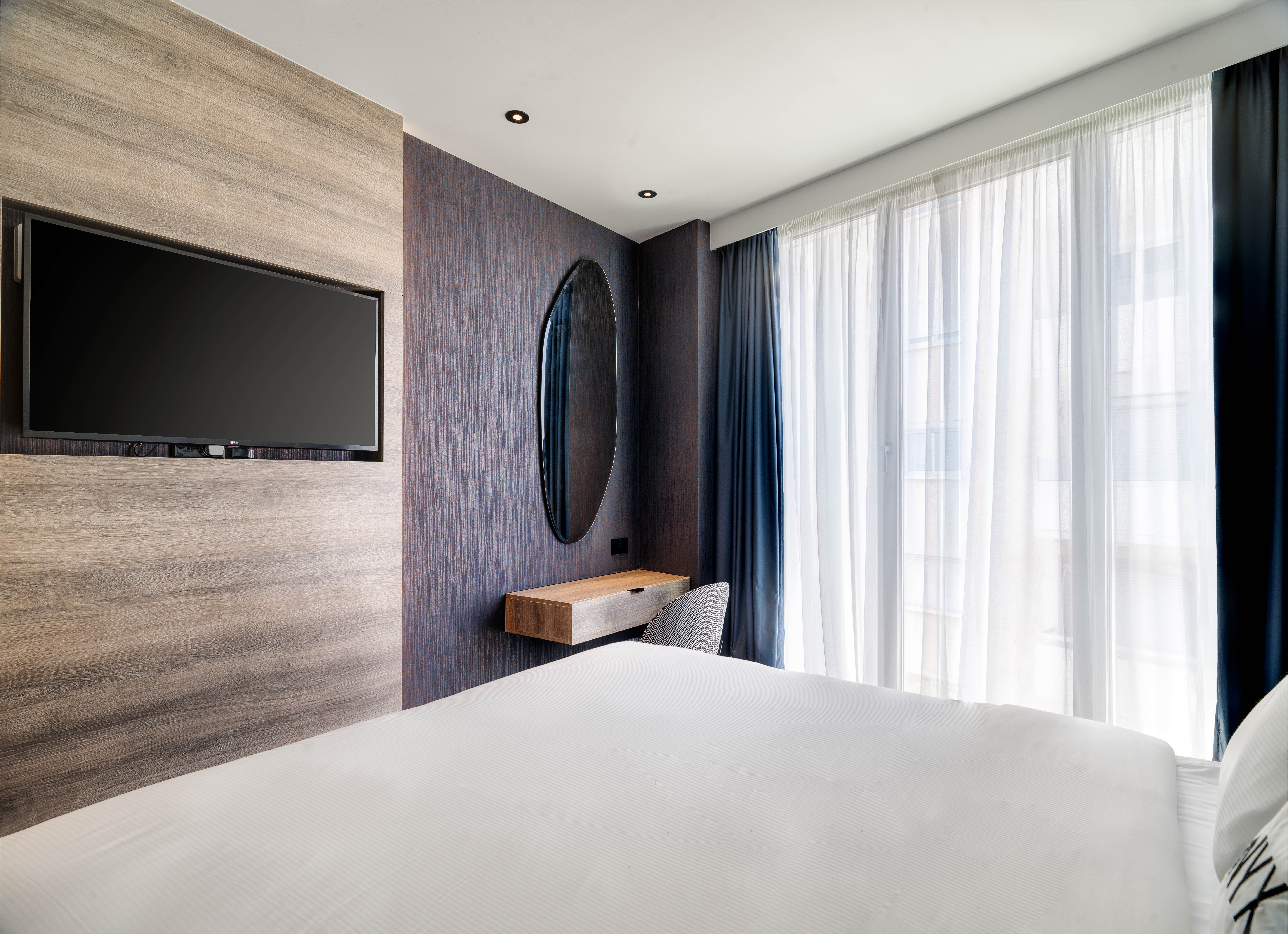 Double Partial Sea View