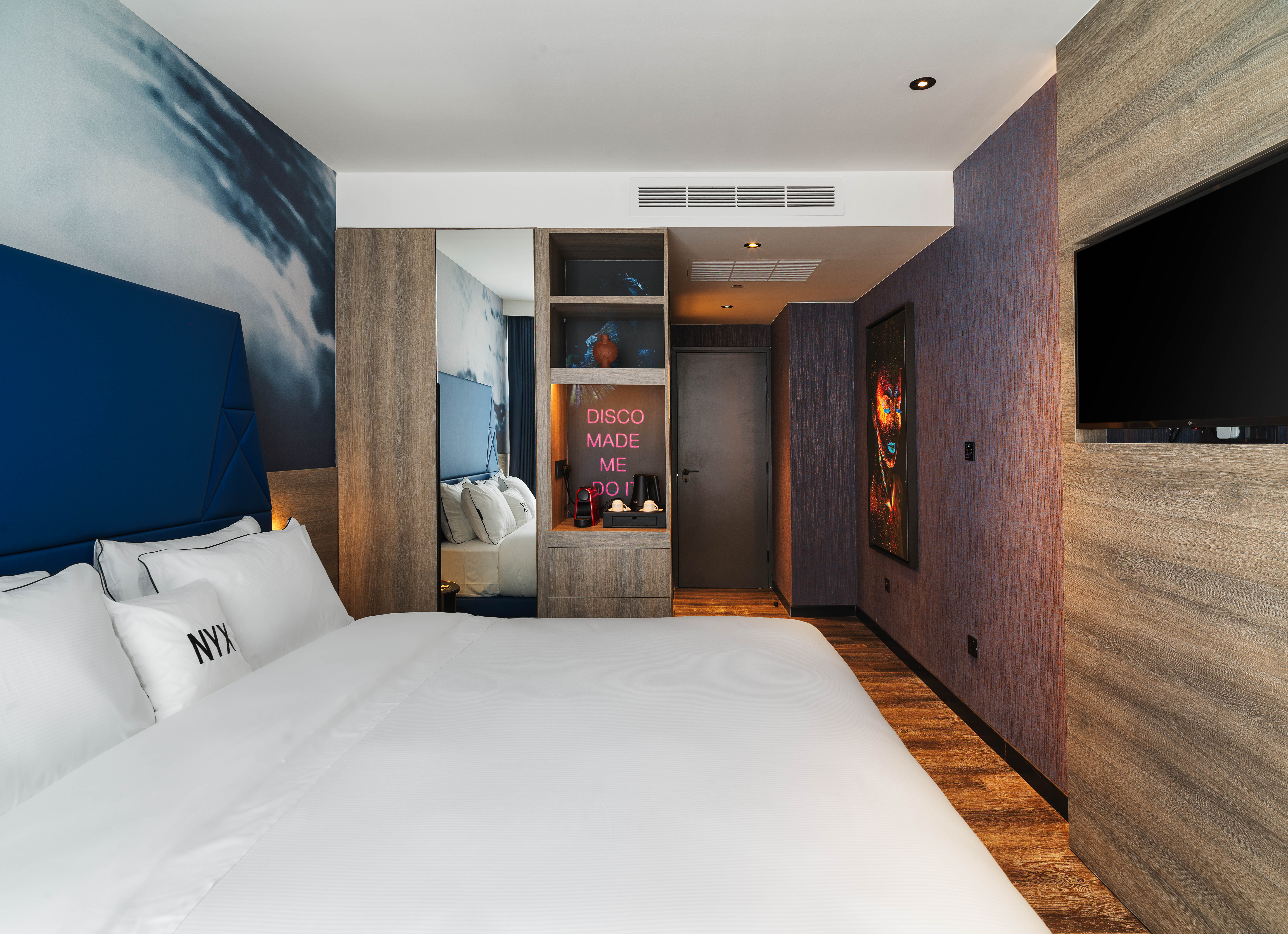 Double Partial Sea View