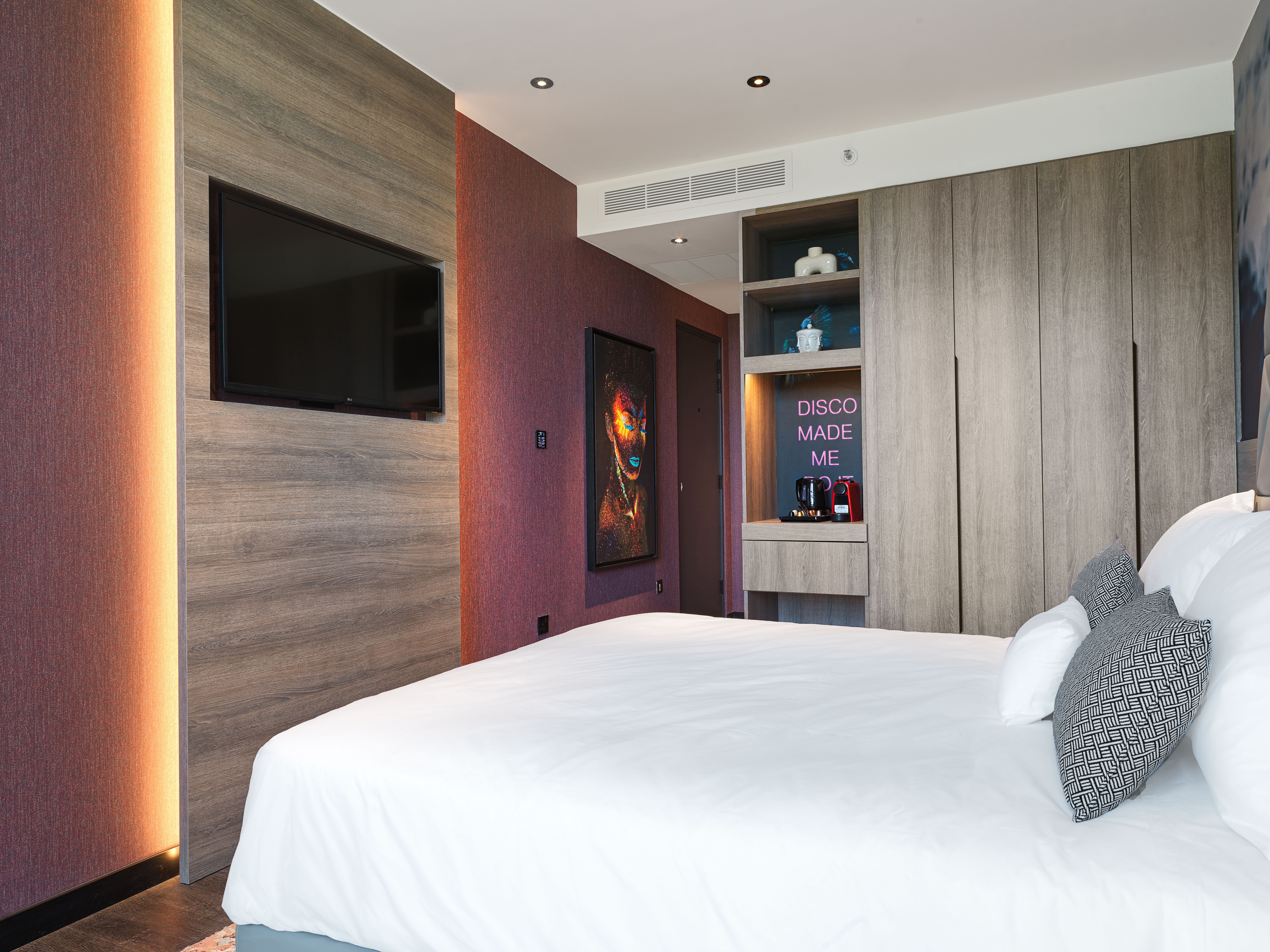 Double Partial Sea View