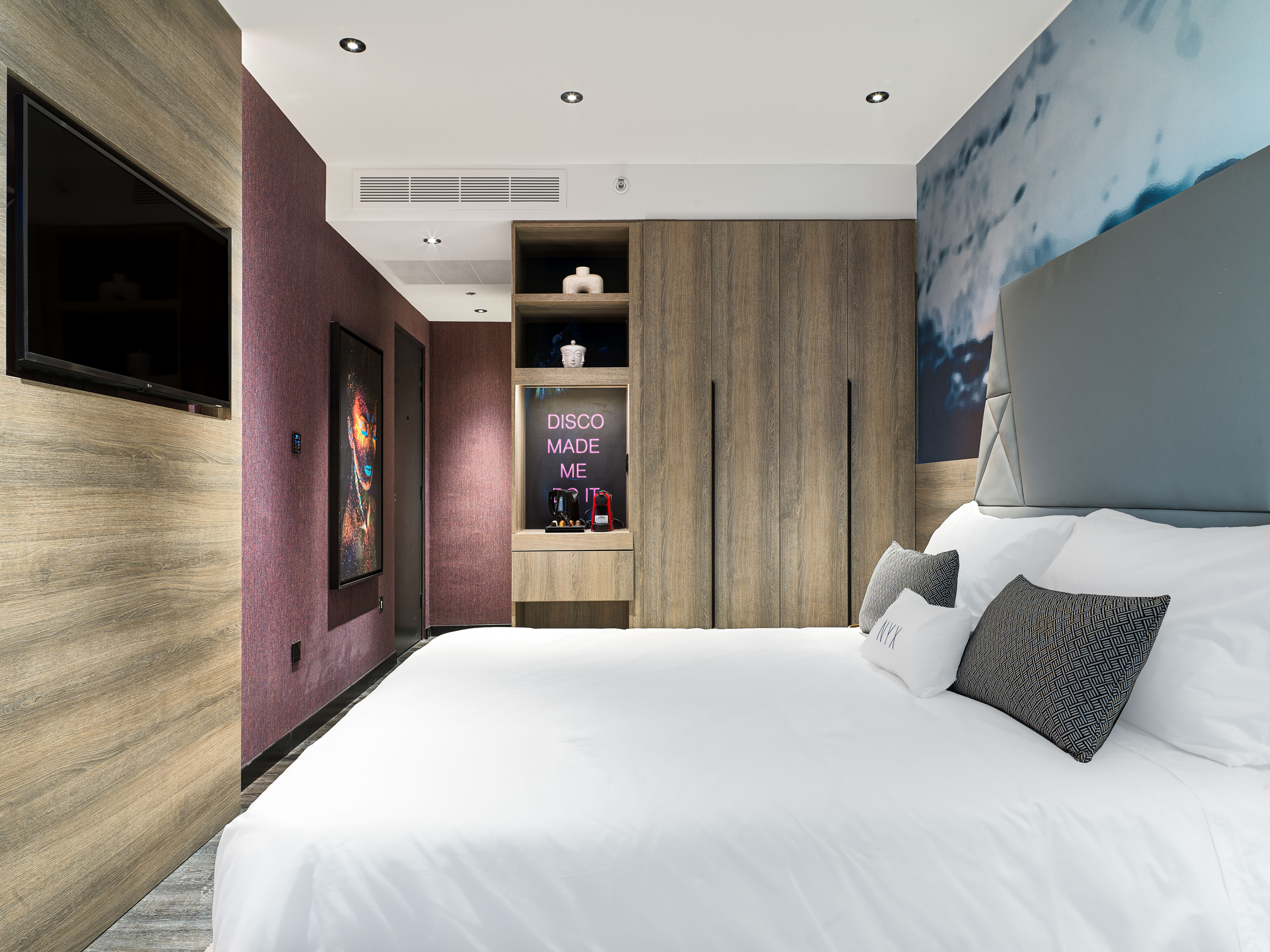 Double Partial Sea View