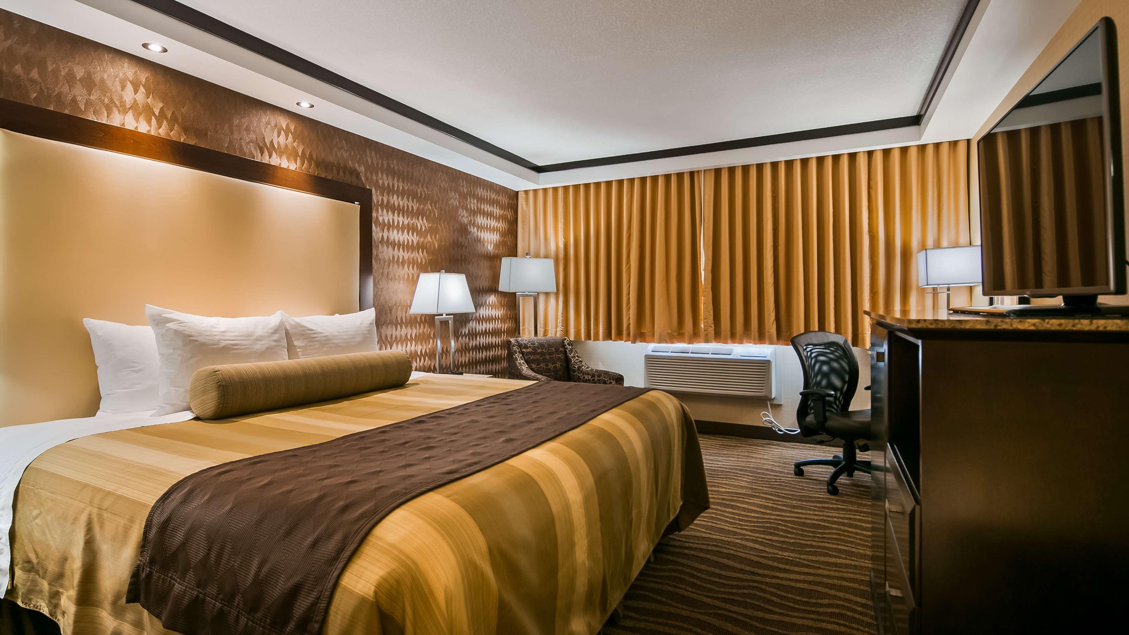 Double King Bed Non Smoking