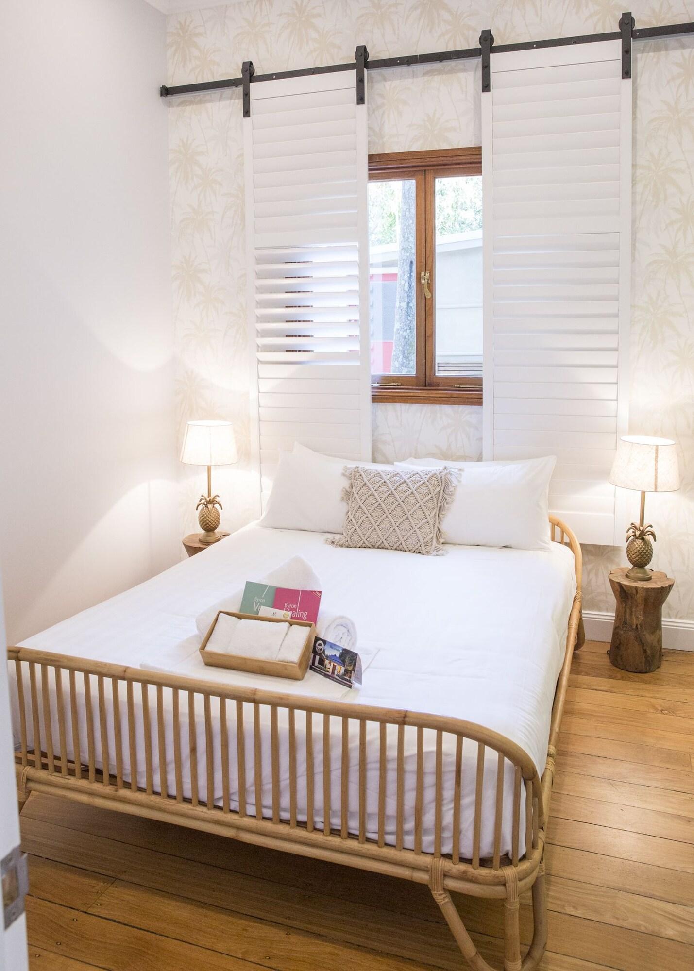 Double Queen Size Bed