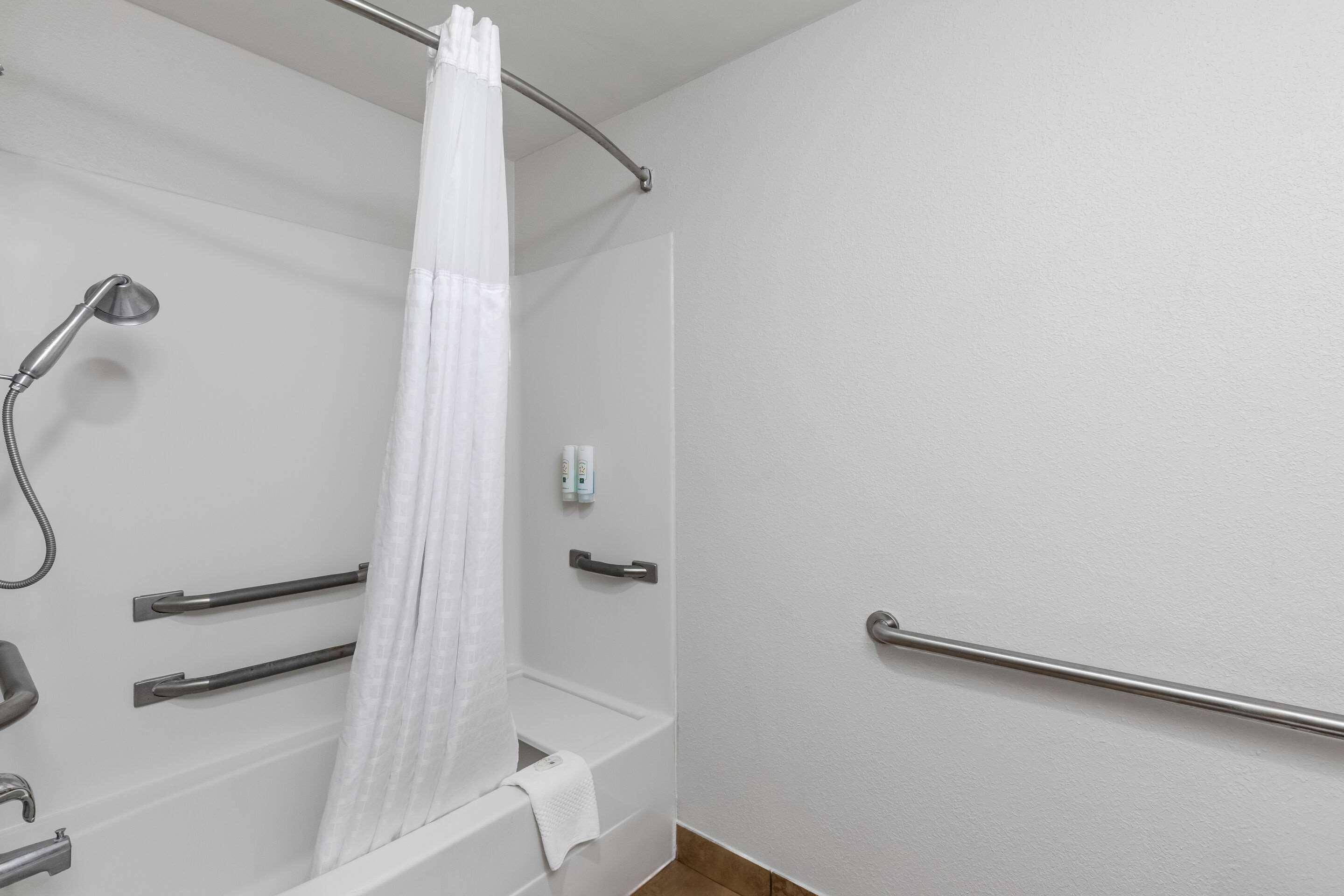 Double King Bed Non Smoking