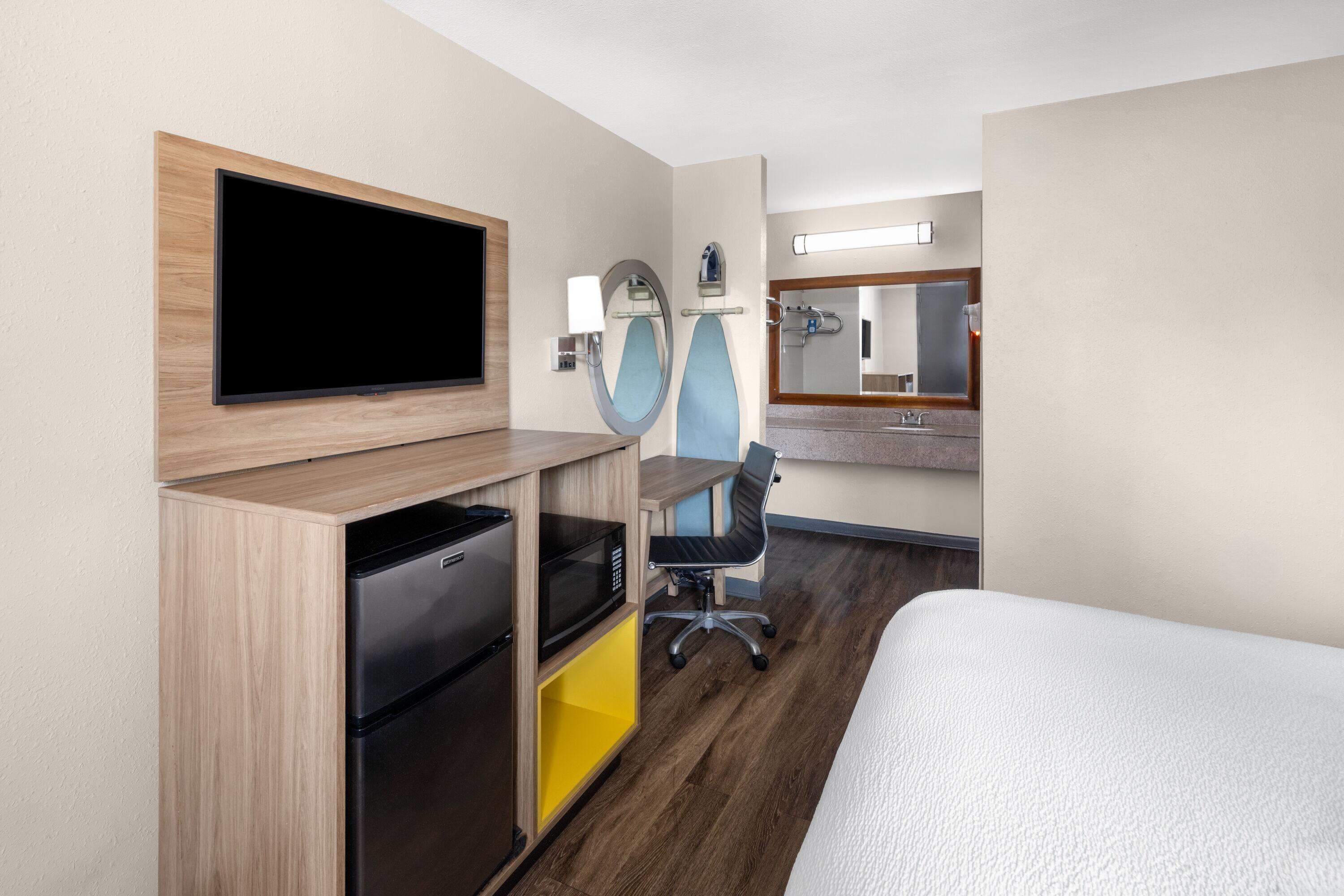 Double King Size Bed