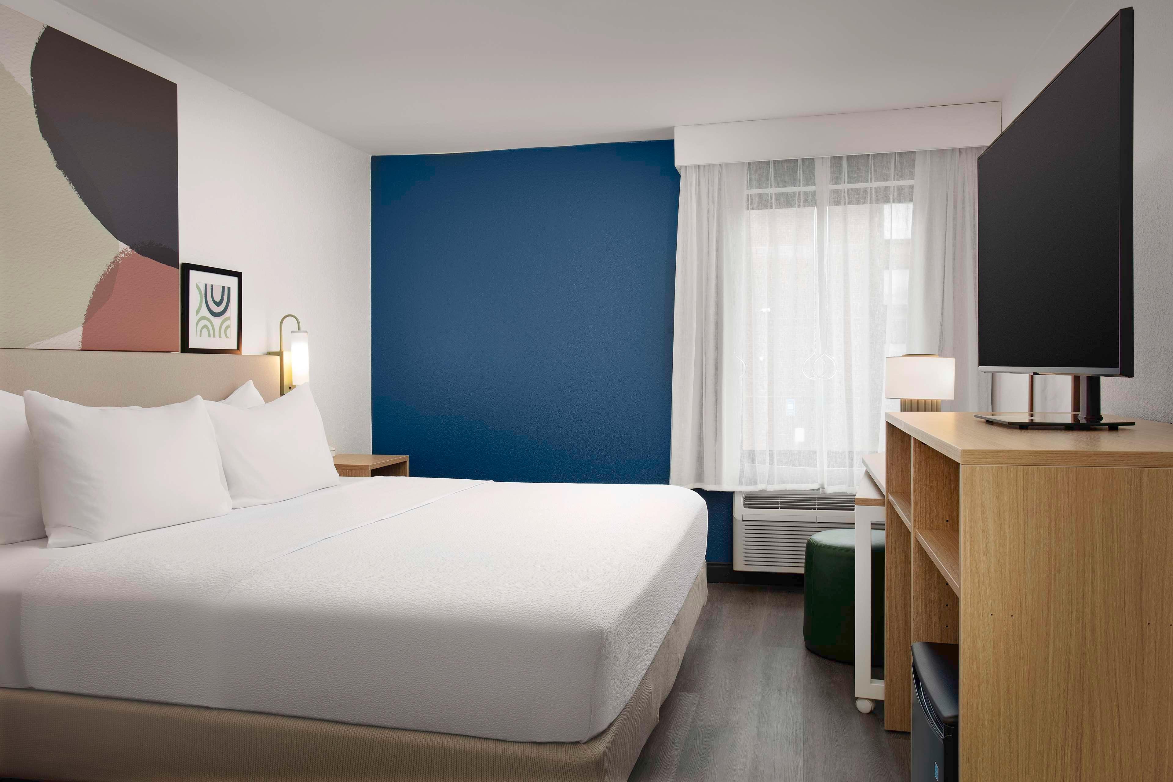 Double Accessible King Size Bed