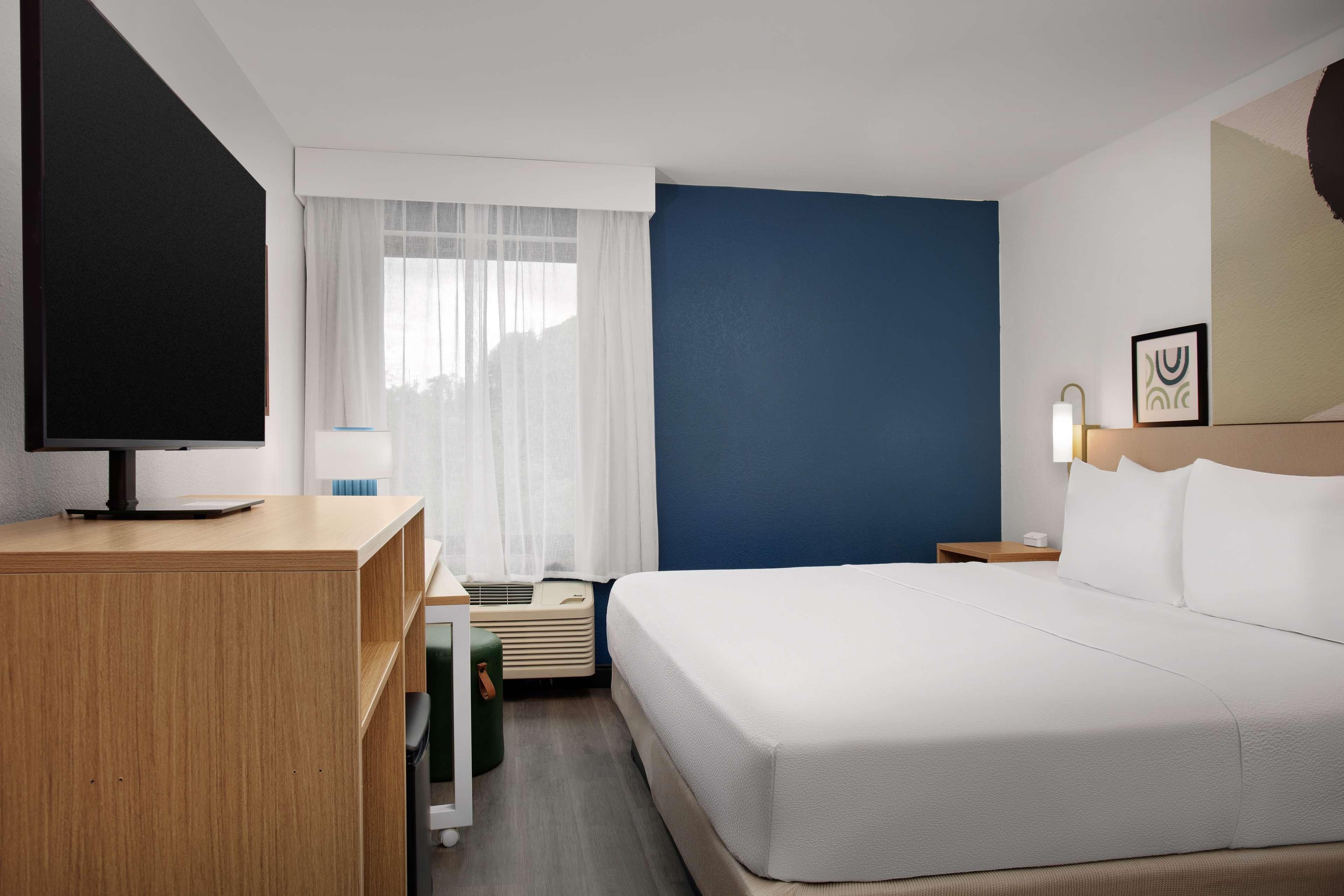 Double Accessible King Size Bed