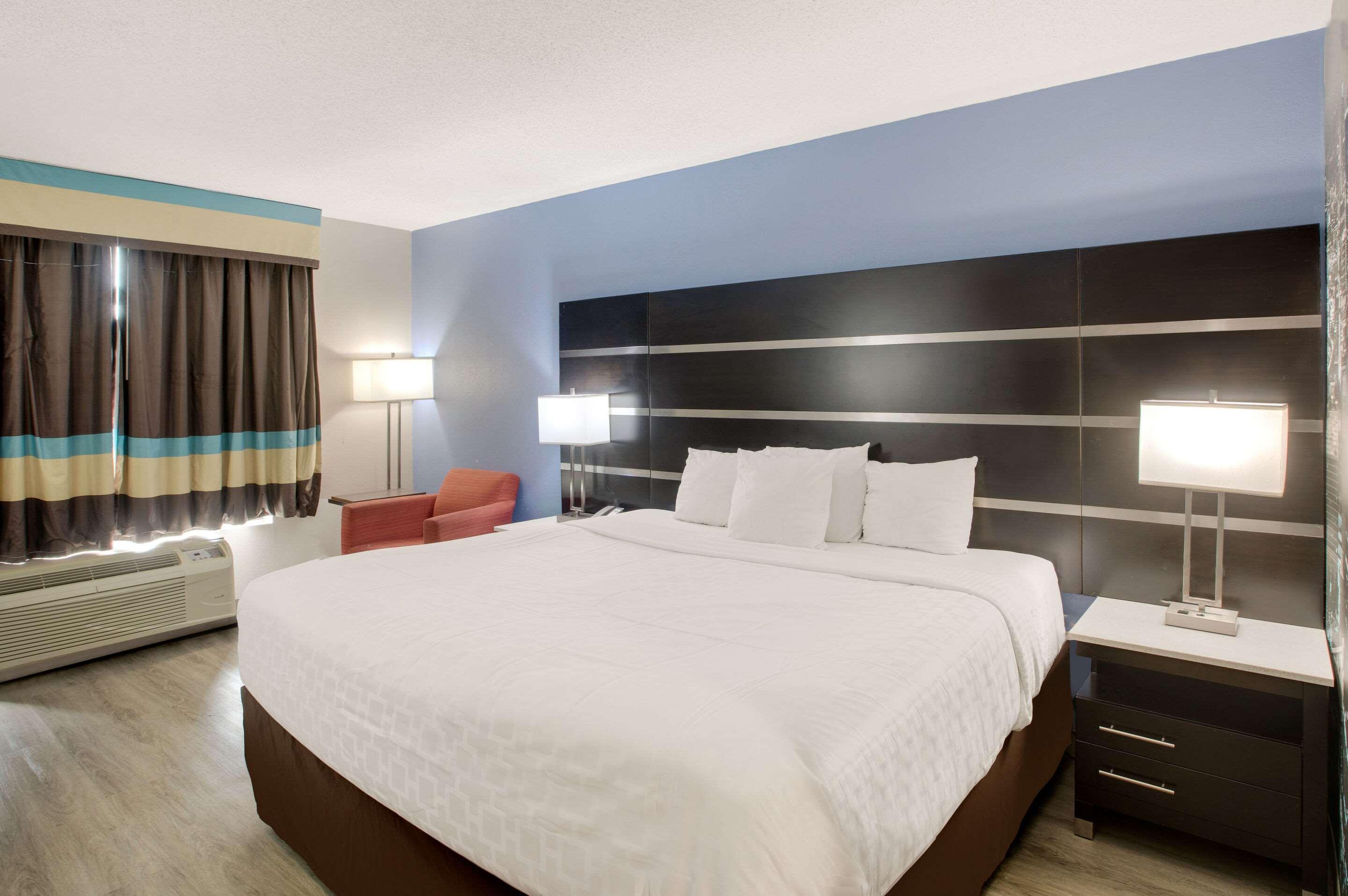 Double Accessible King Size Bed