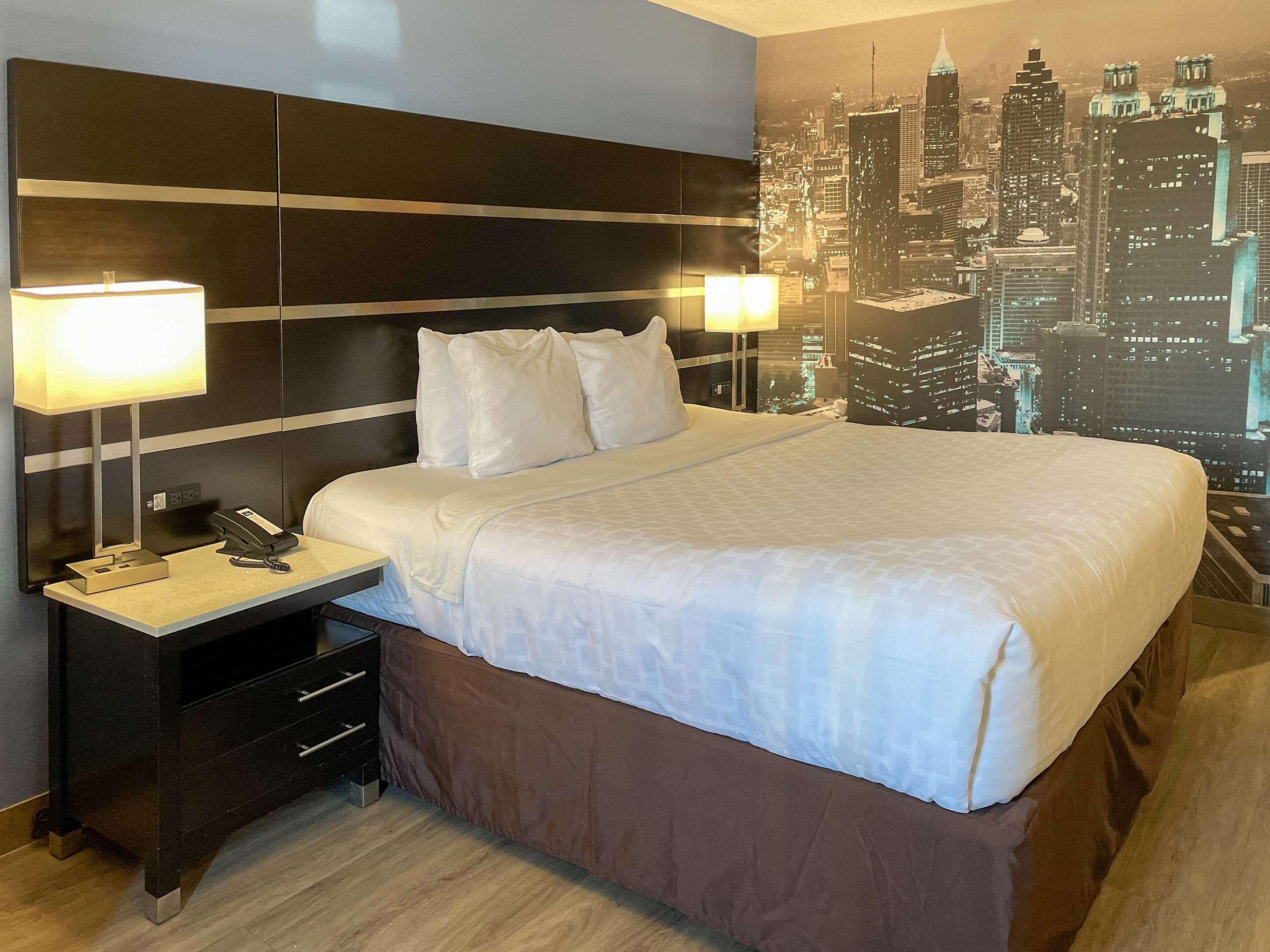 Double King Bed Non Smoking