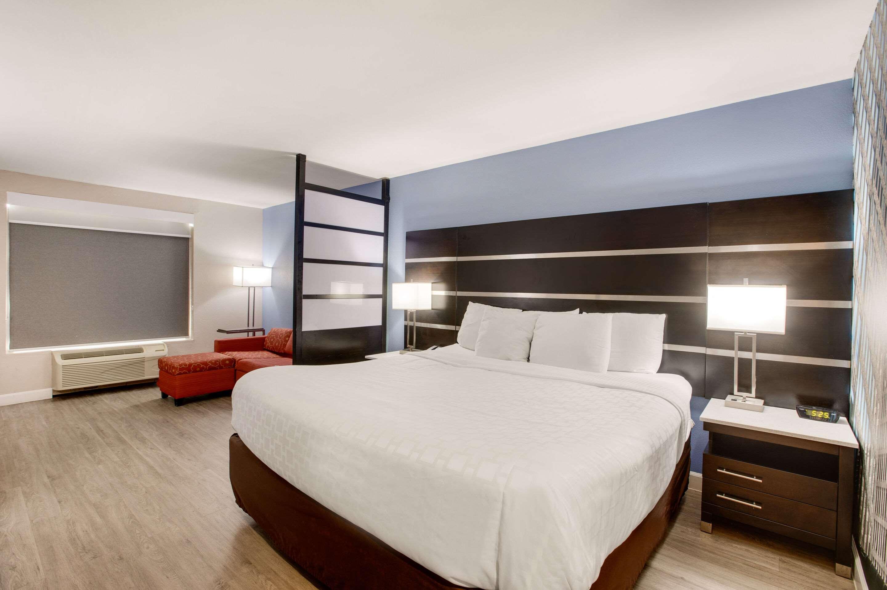 Suite King Bed Non Smoking