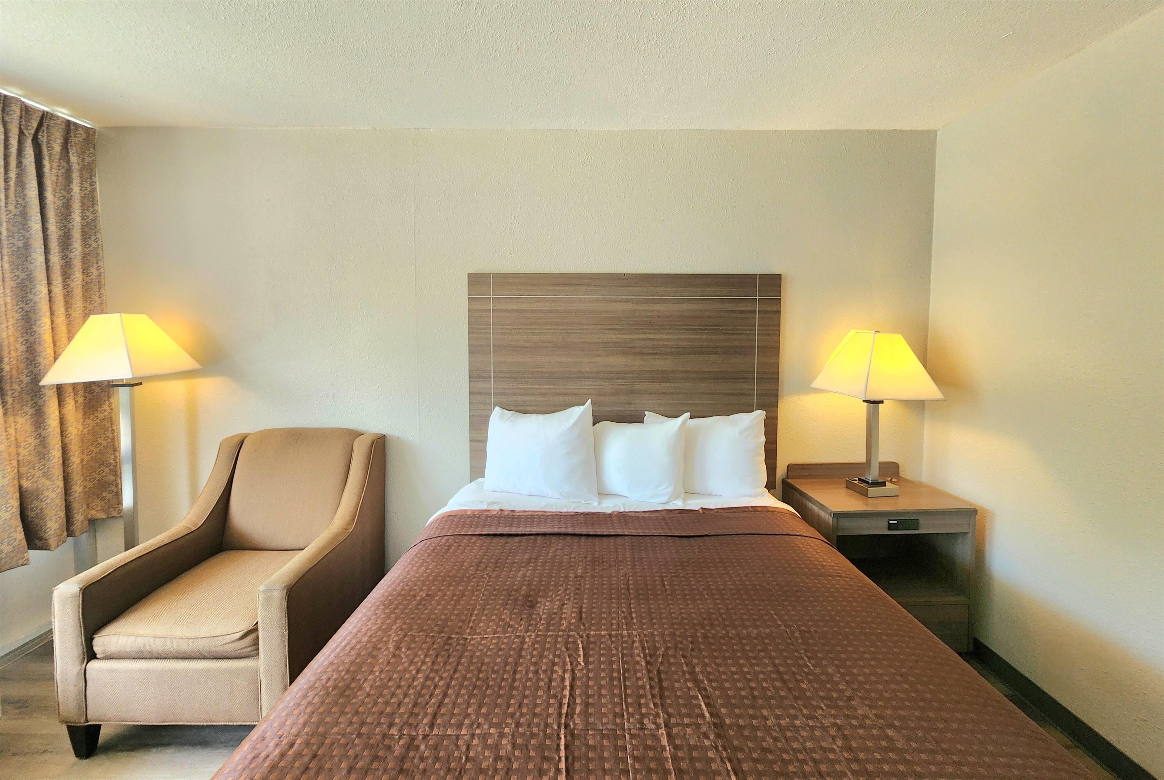 Triple Queen Bed Non Smoking