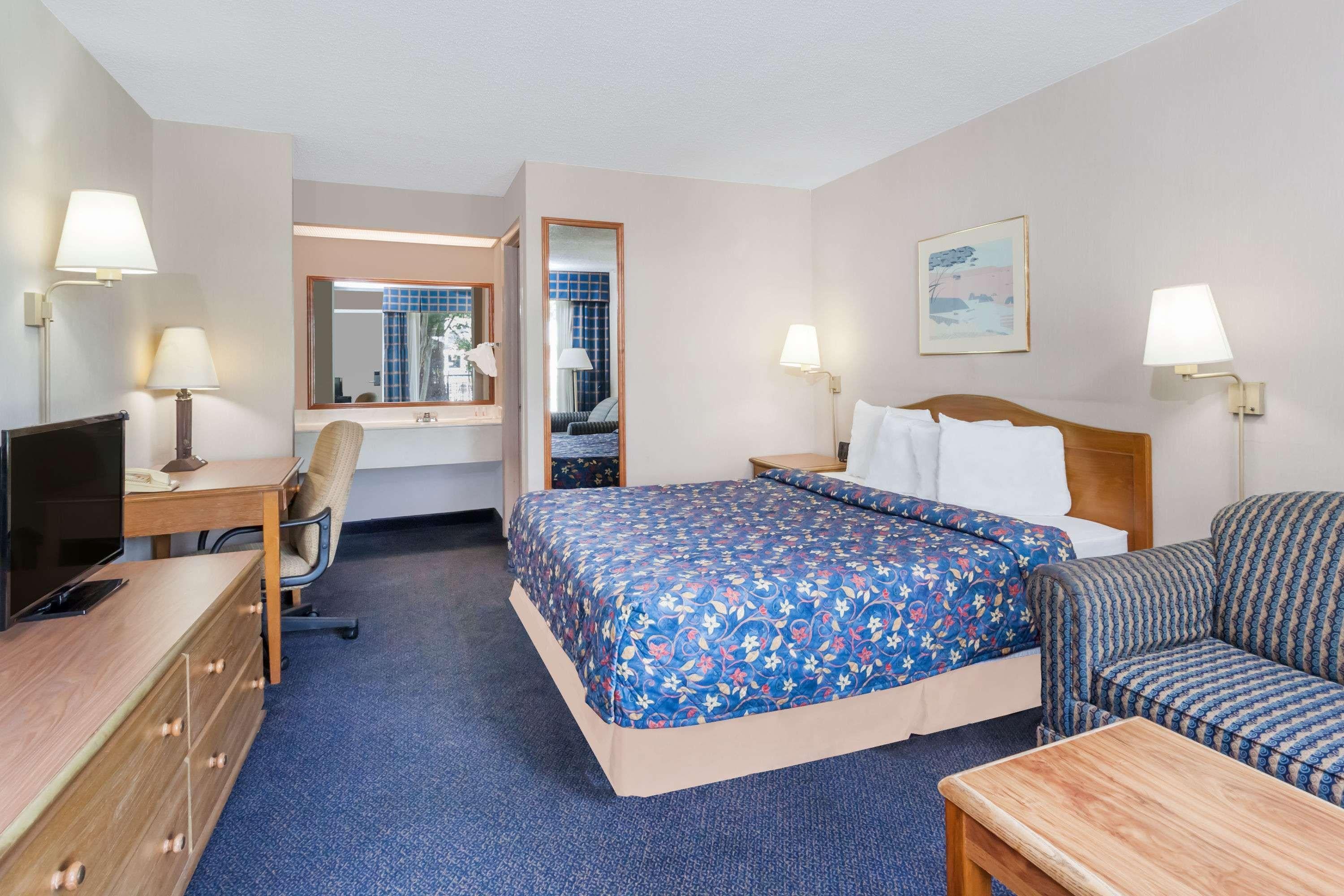 Triple King Size Bed