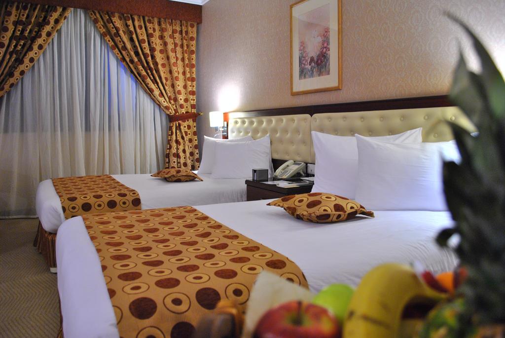 Double or Twin Standard