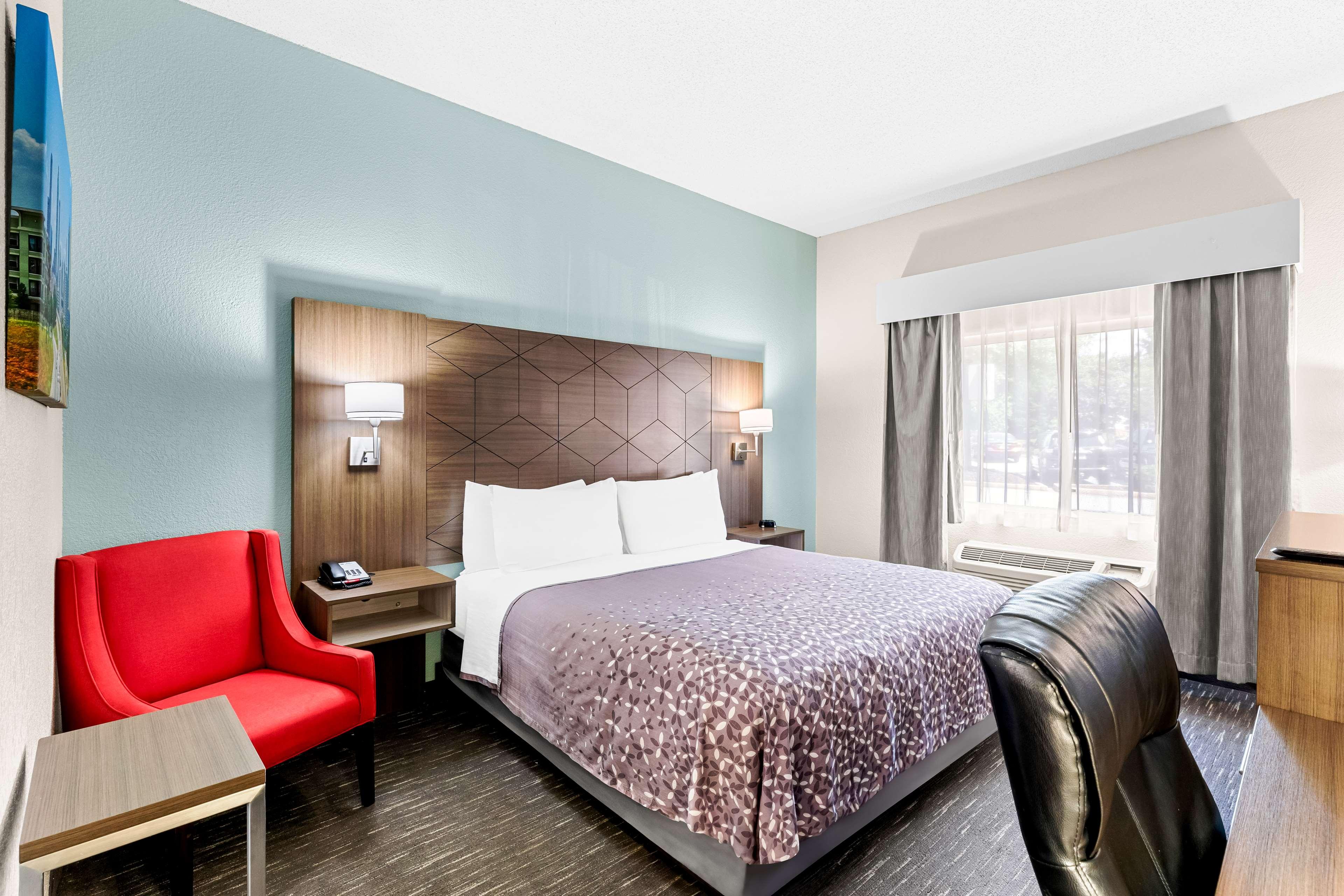 Room King Bed Non Smoking