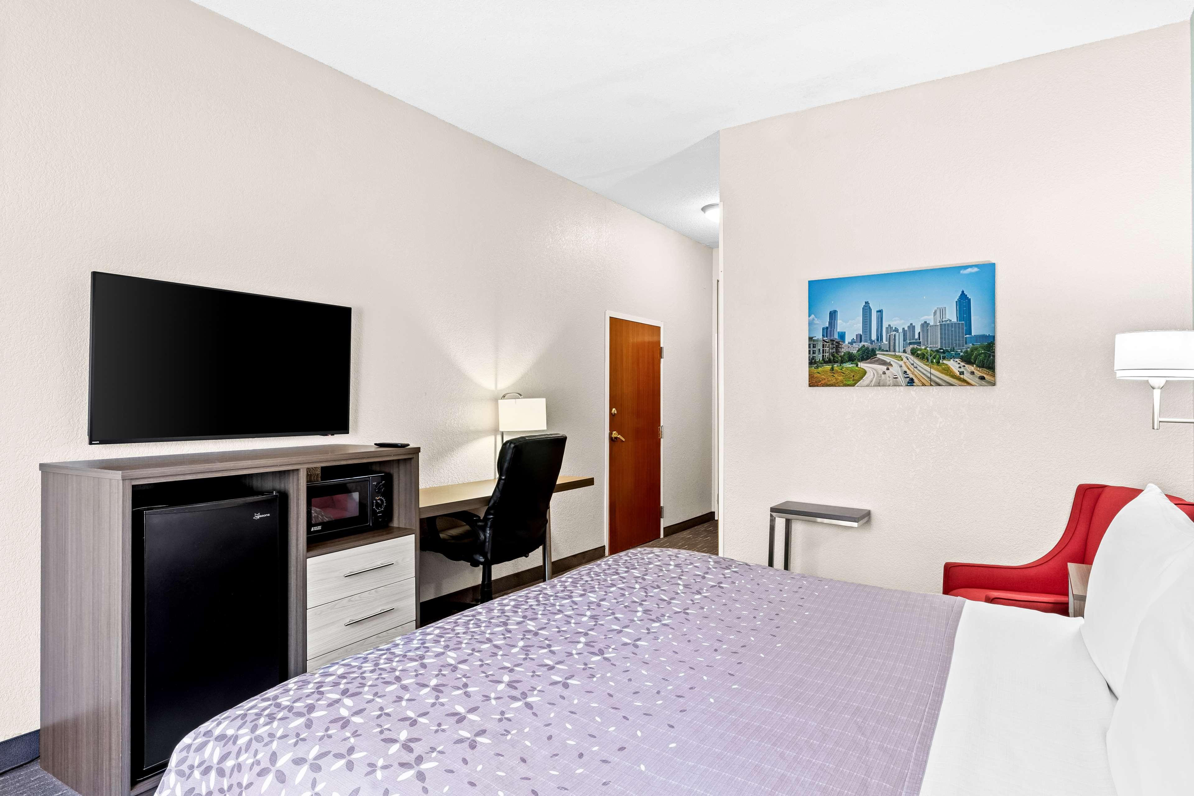 Room King Bed Non Smoking