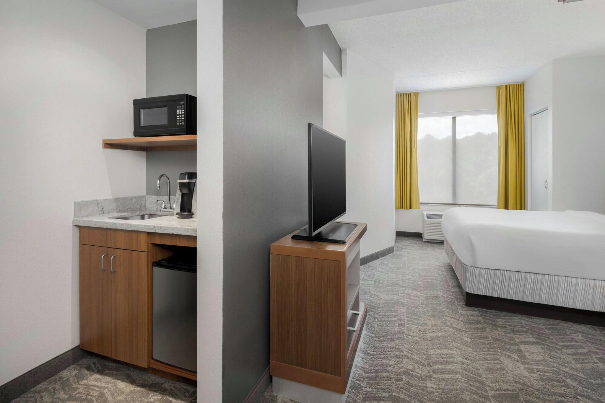 Studio King Size Bed