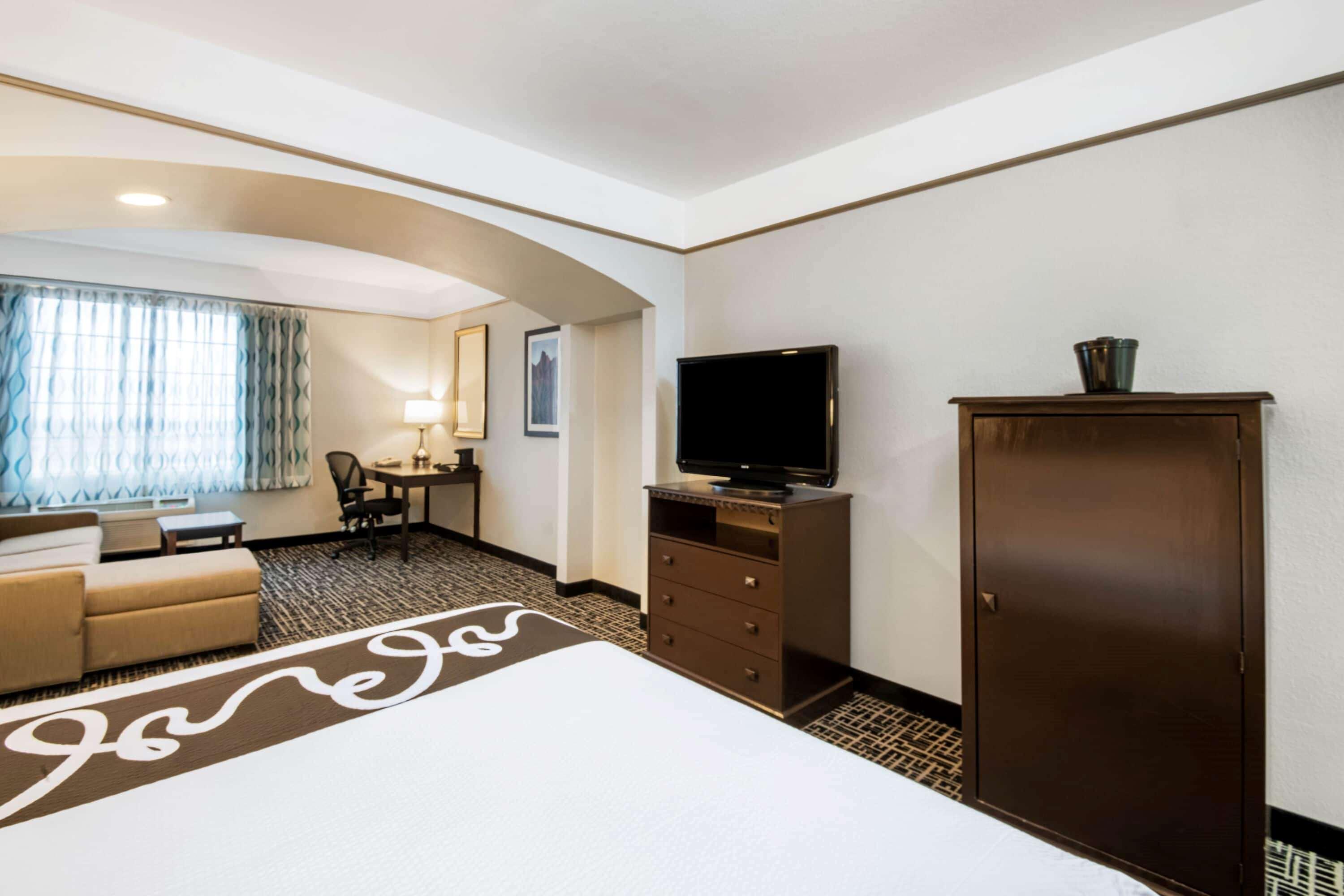 Double Deluxe Executive