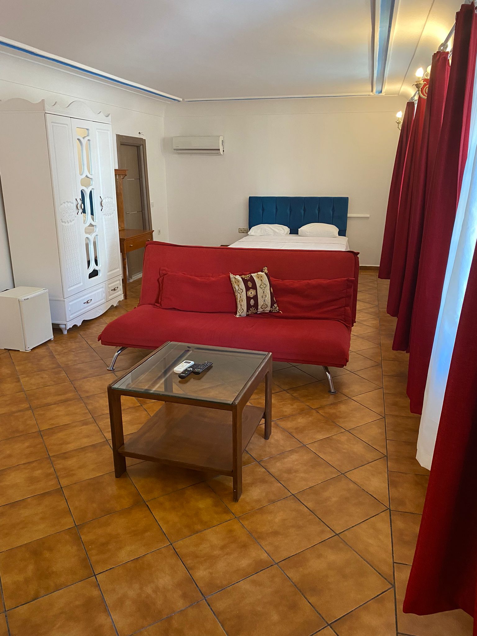 Studio Garden View One Bedroom