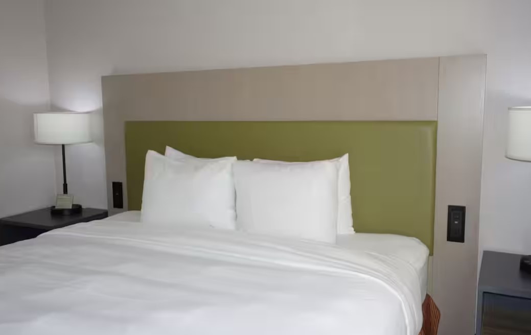 Studio King Size Bed