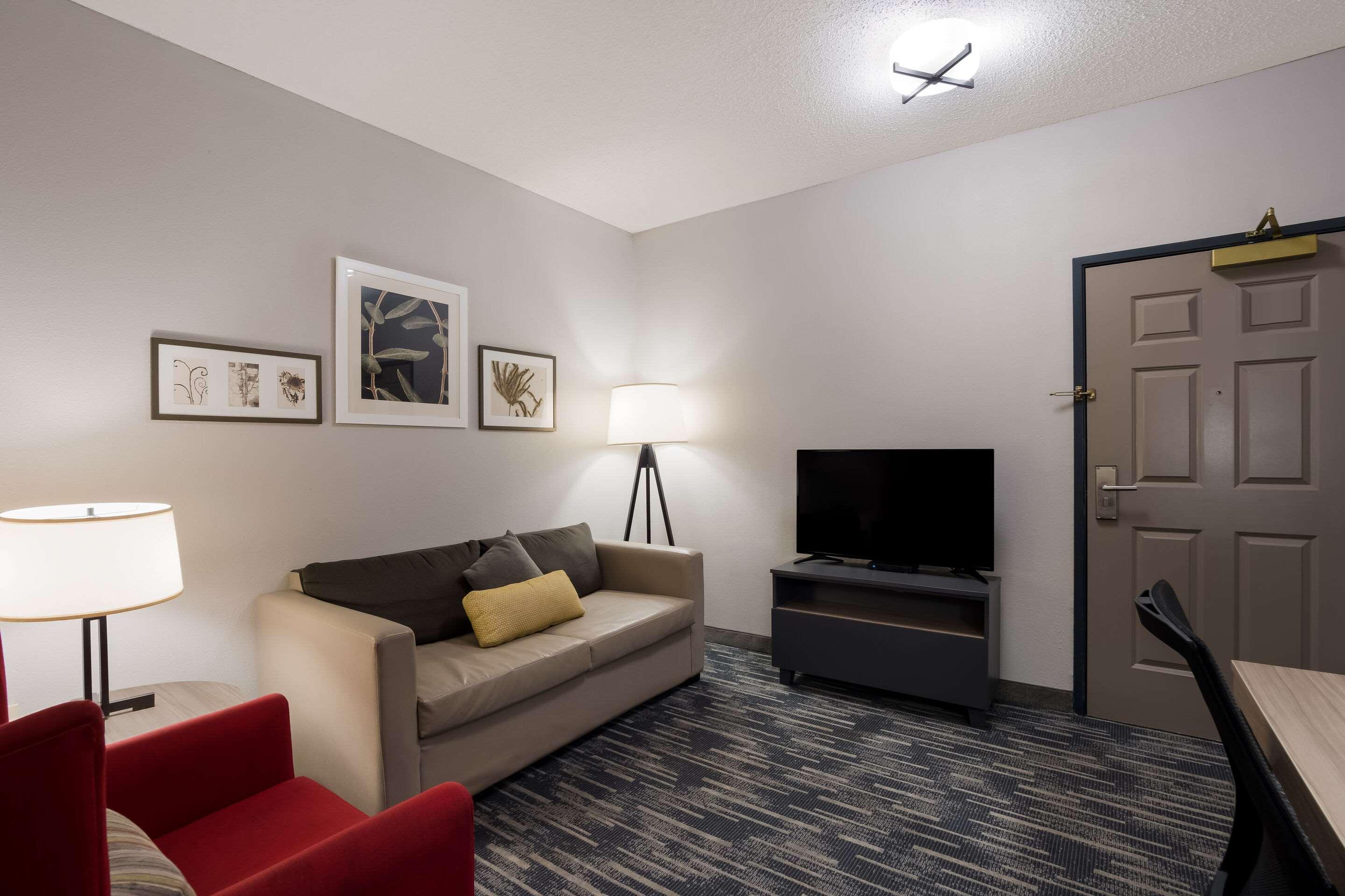 Suite Two Queen Beds