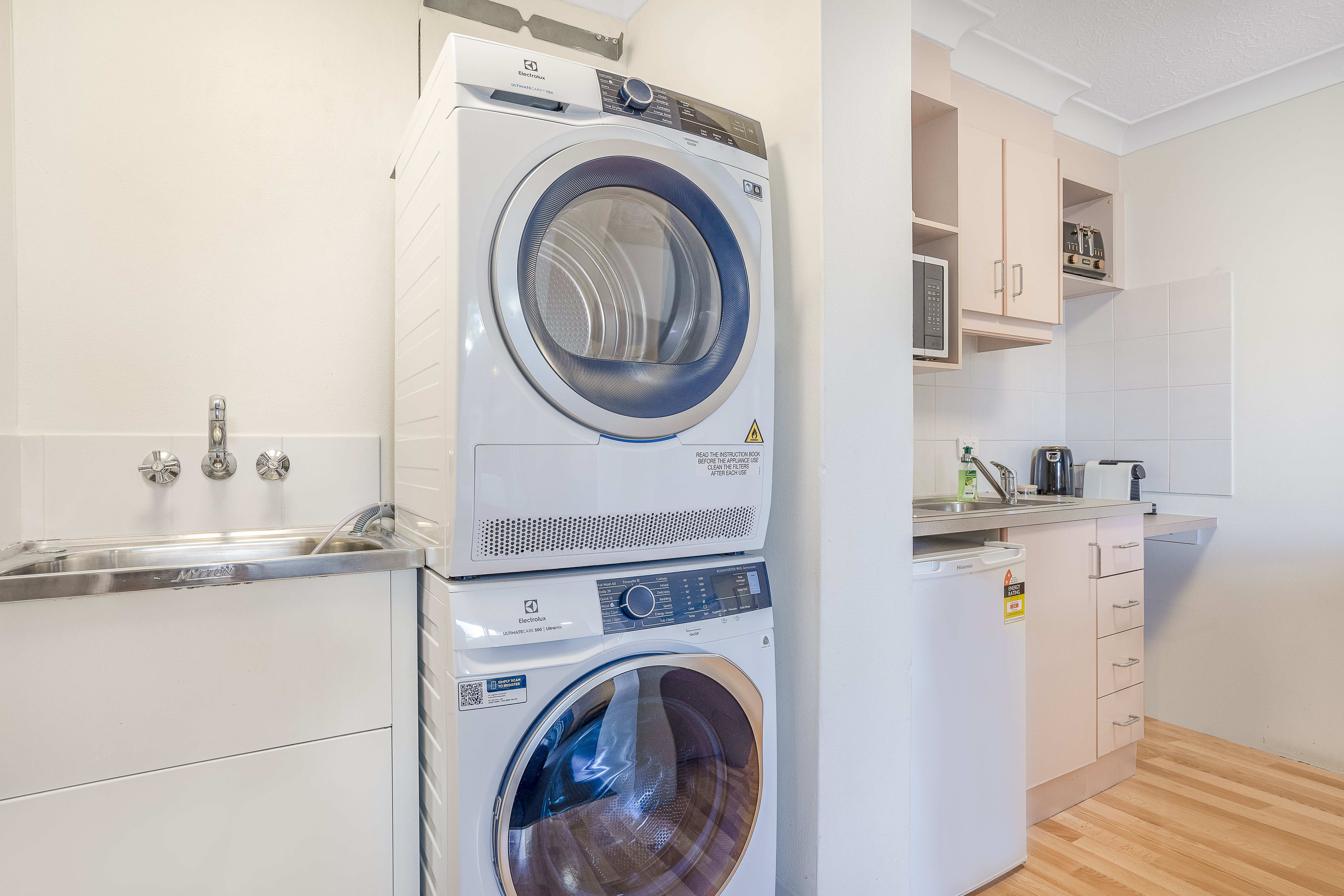 Double Queen Size Bed