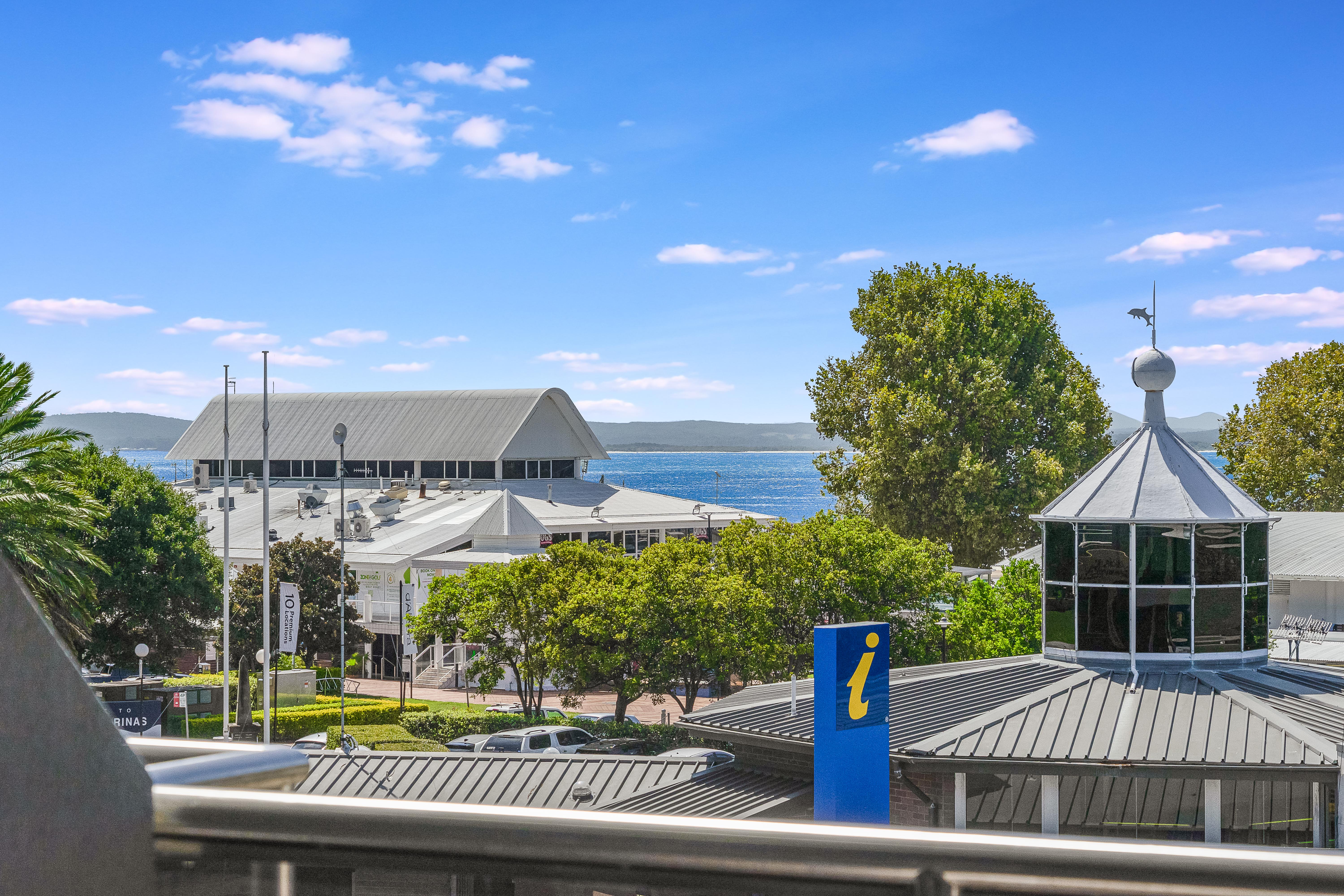 Apartment Marina View
