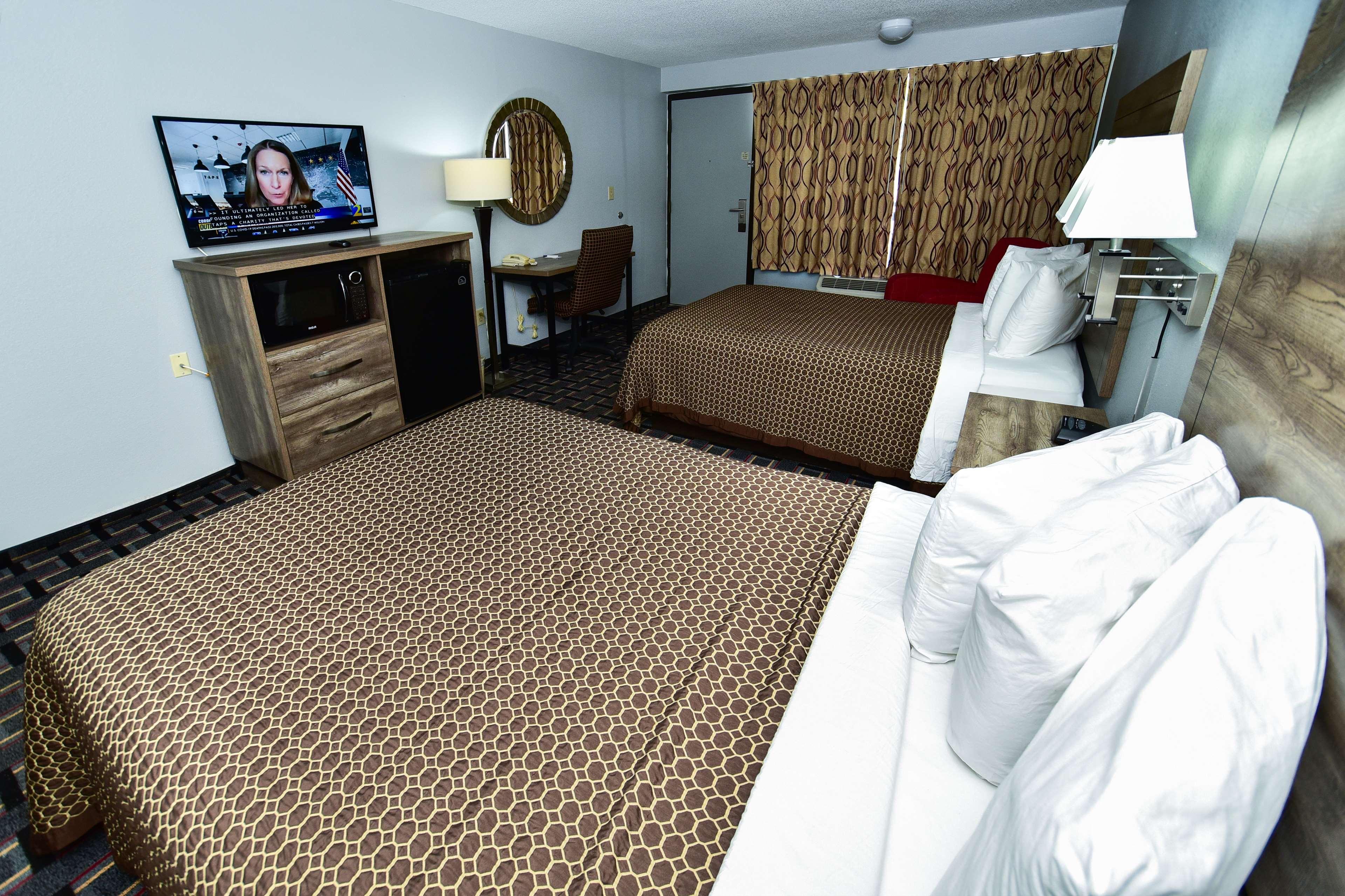 Double Two Double Beds Non Smoking