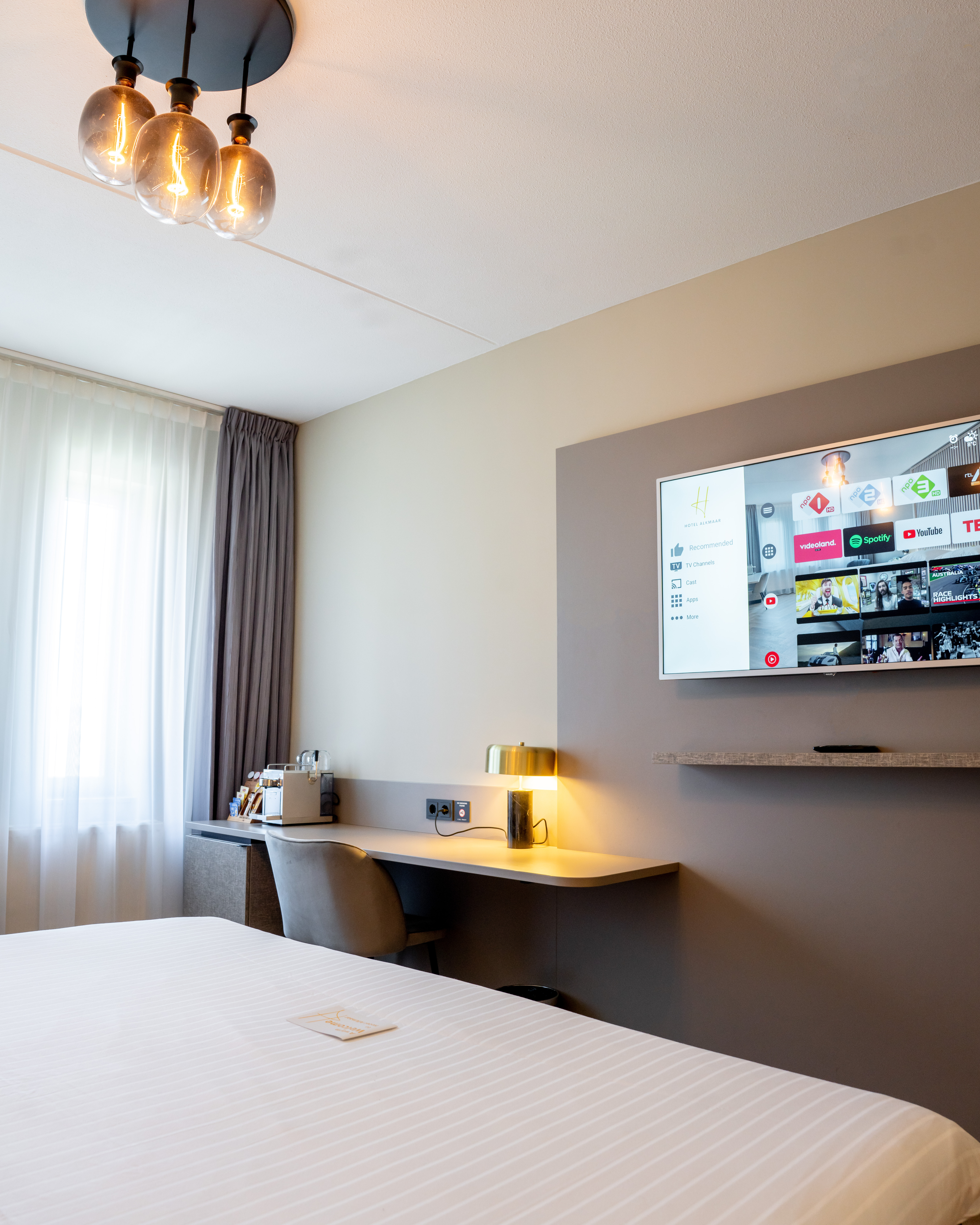 Double Superior King Bed