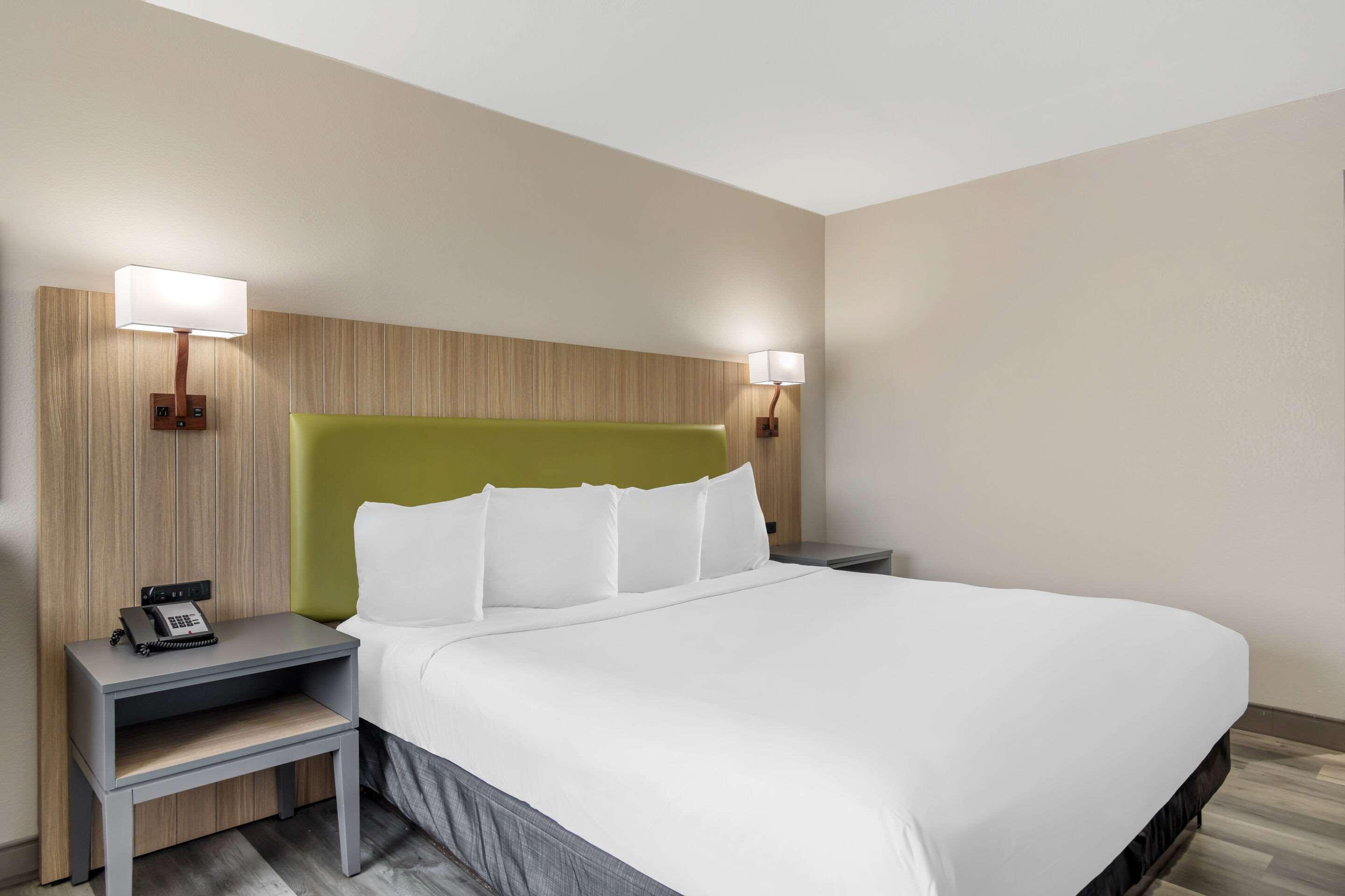 Double King Size Bed