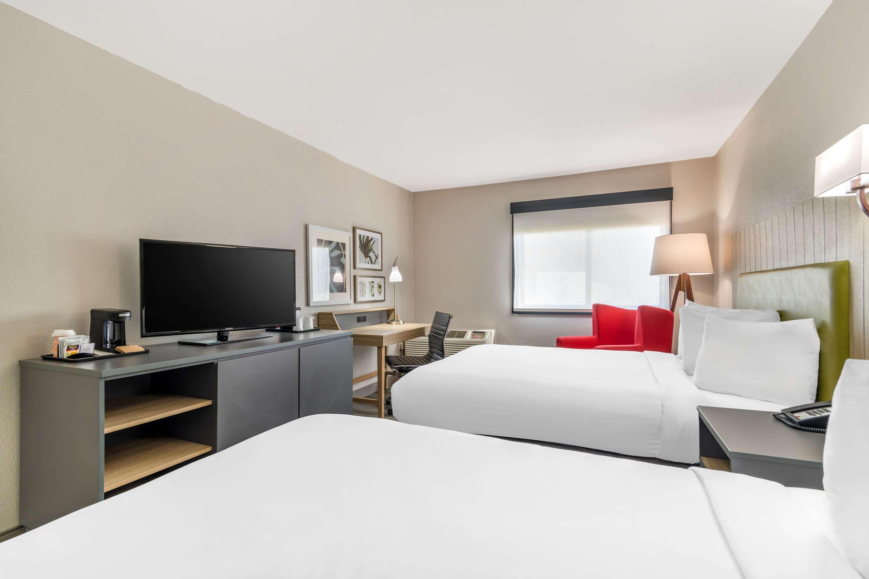 Room Two Queen Beds