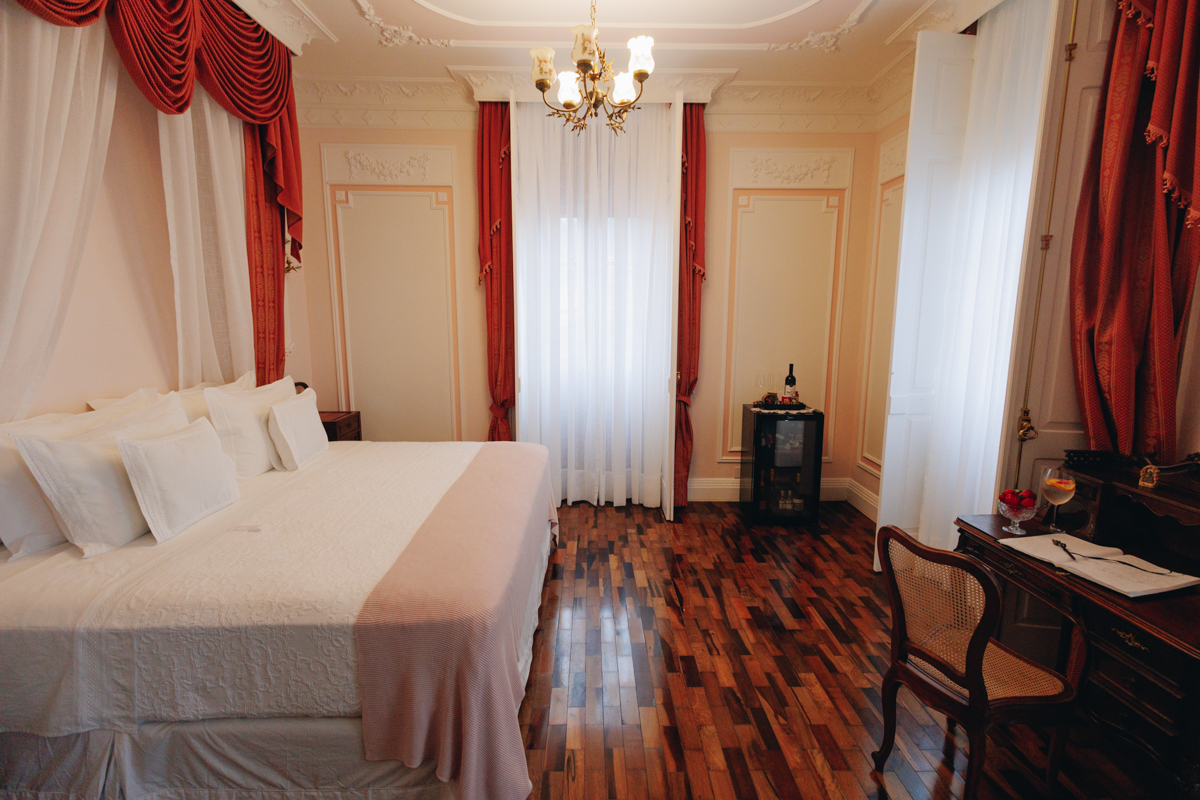 Suite Capacity 1