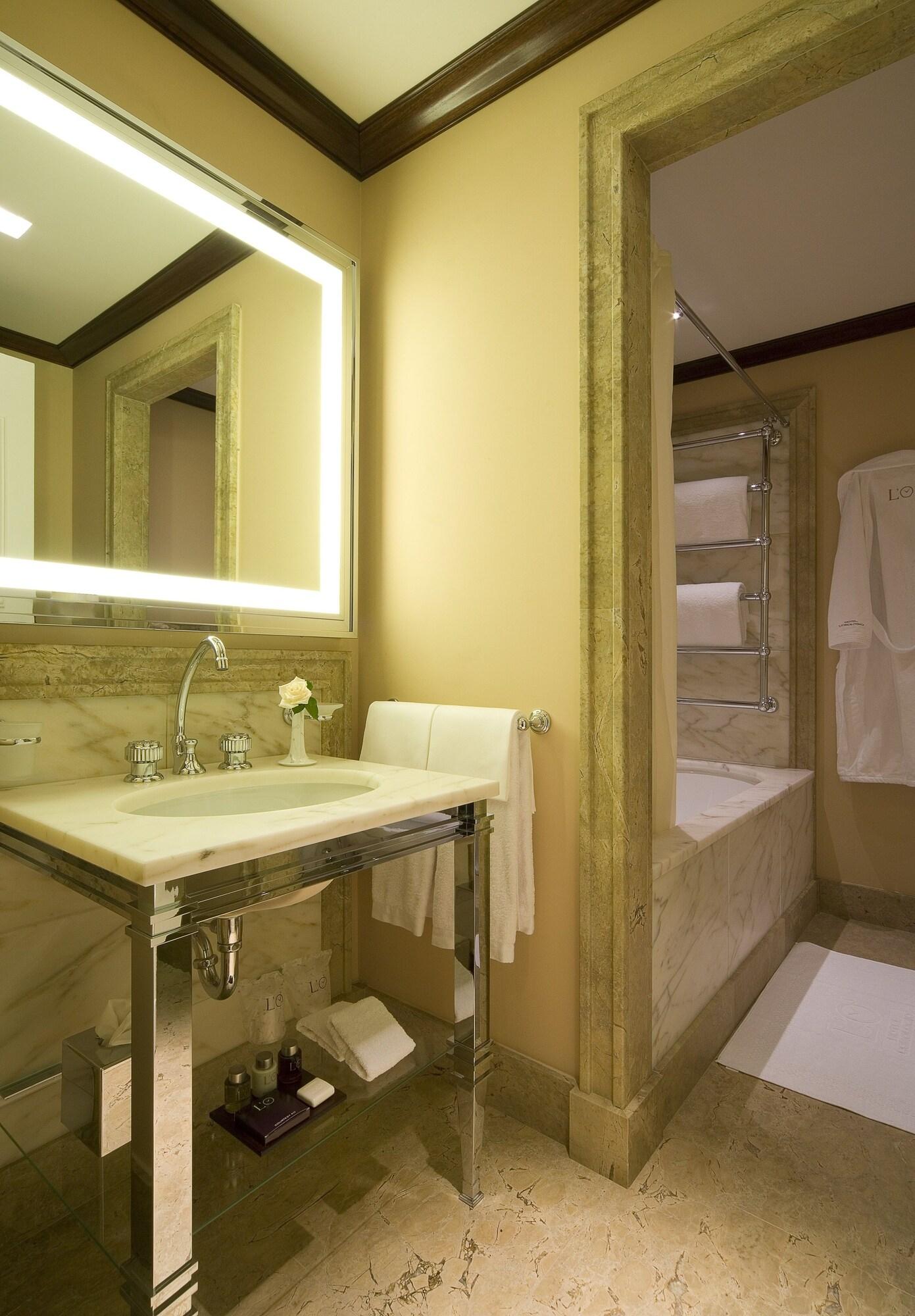 Junior Suite with Double Bed