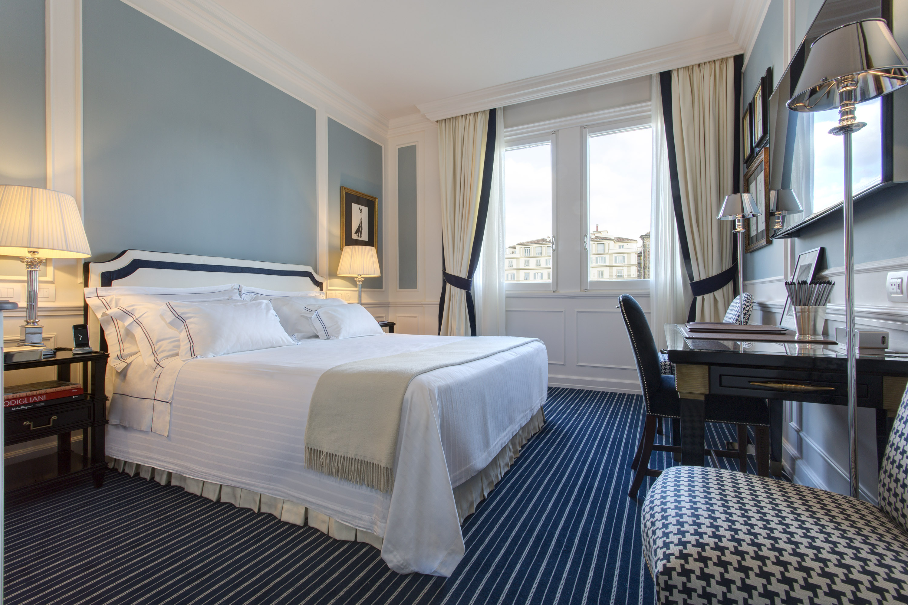 Double Single Premier River View