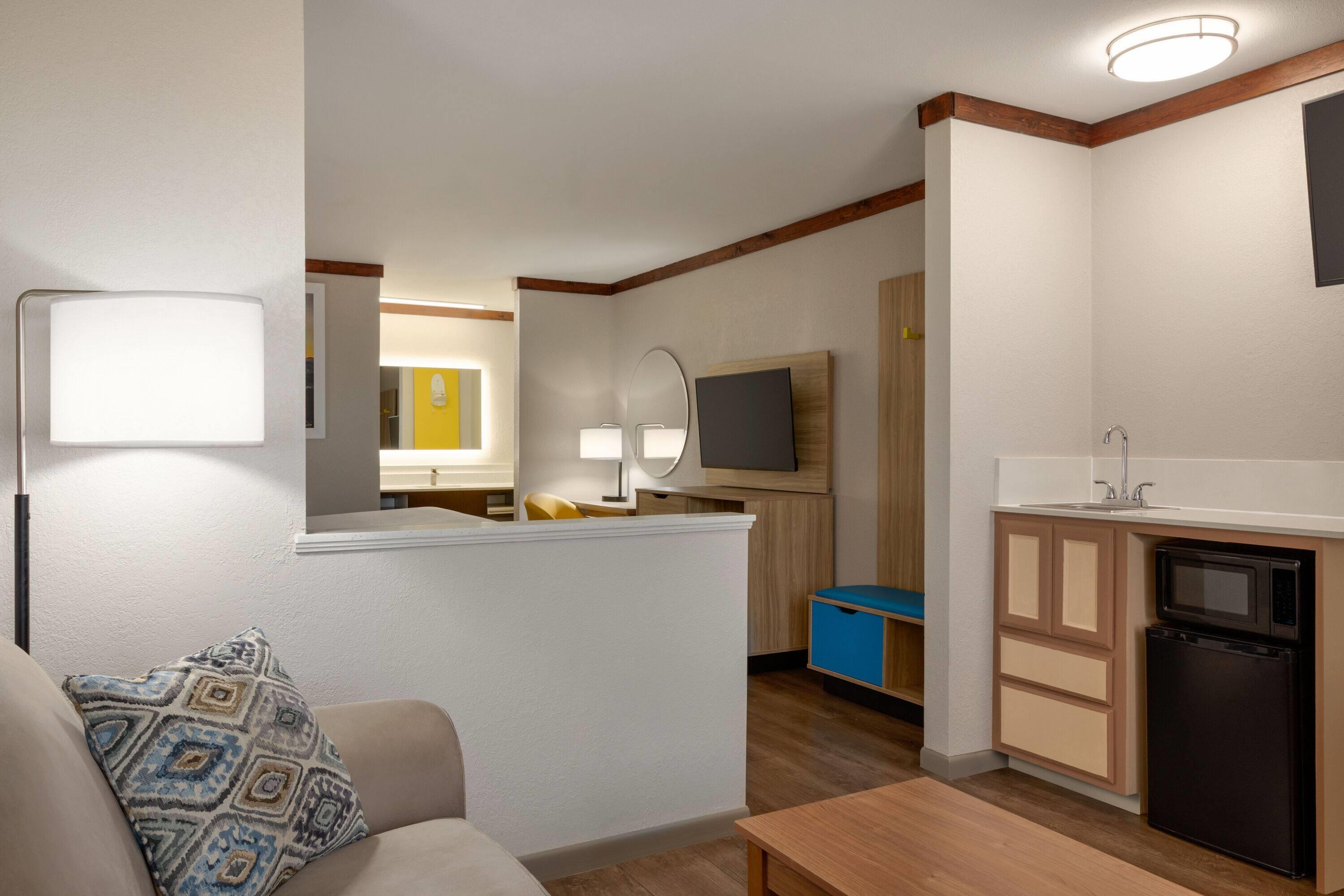 Suite King Bed Non Smoking