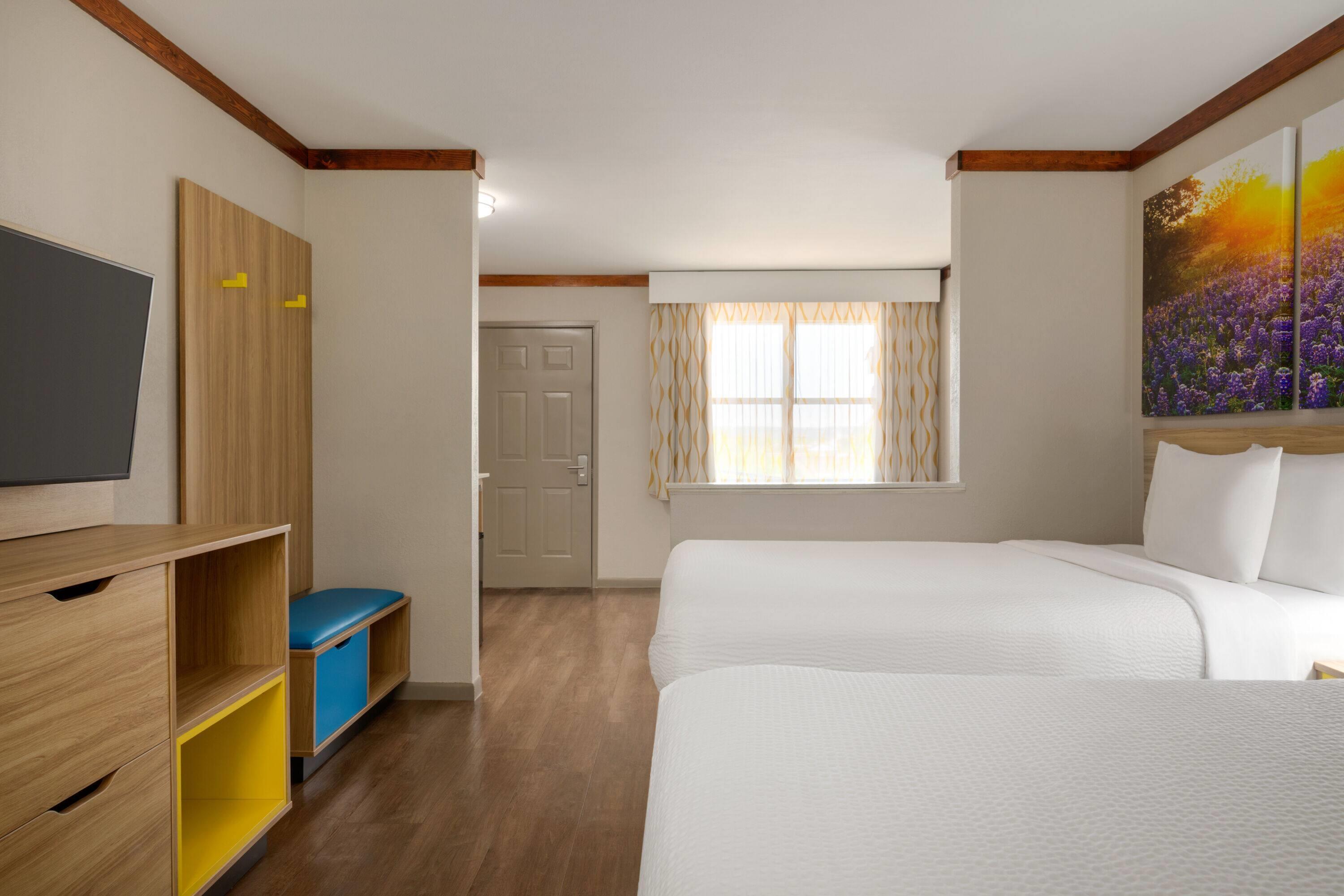 Suite Two Queen Beds