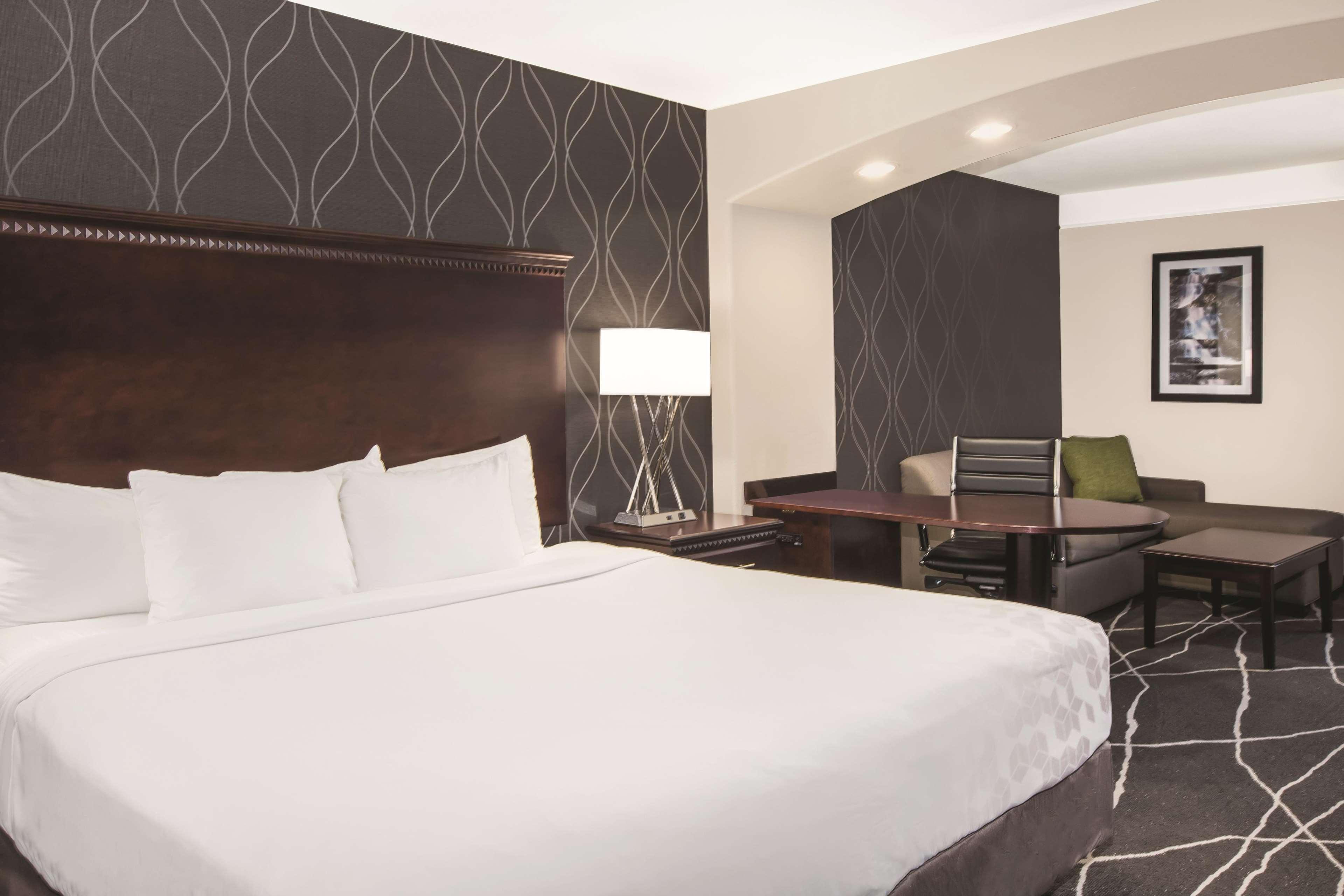 Double Executive King Bed