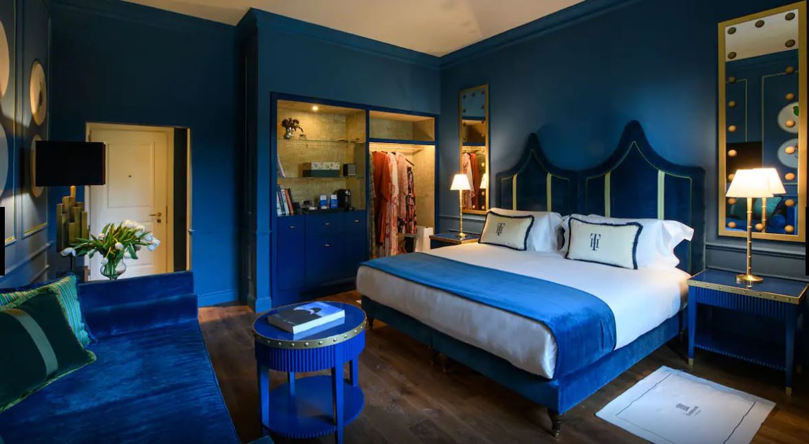 Junior Suite King Size Bed