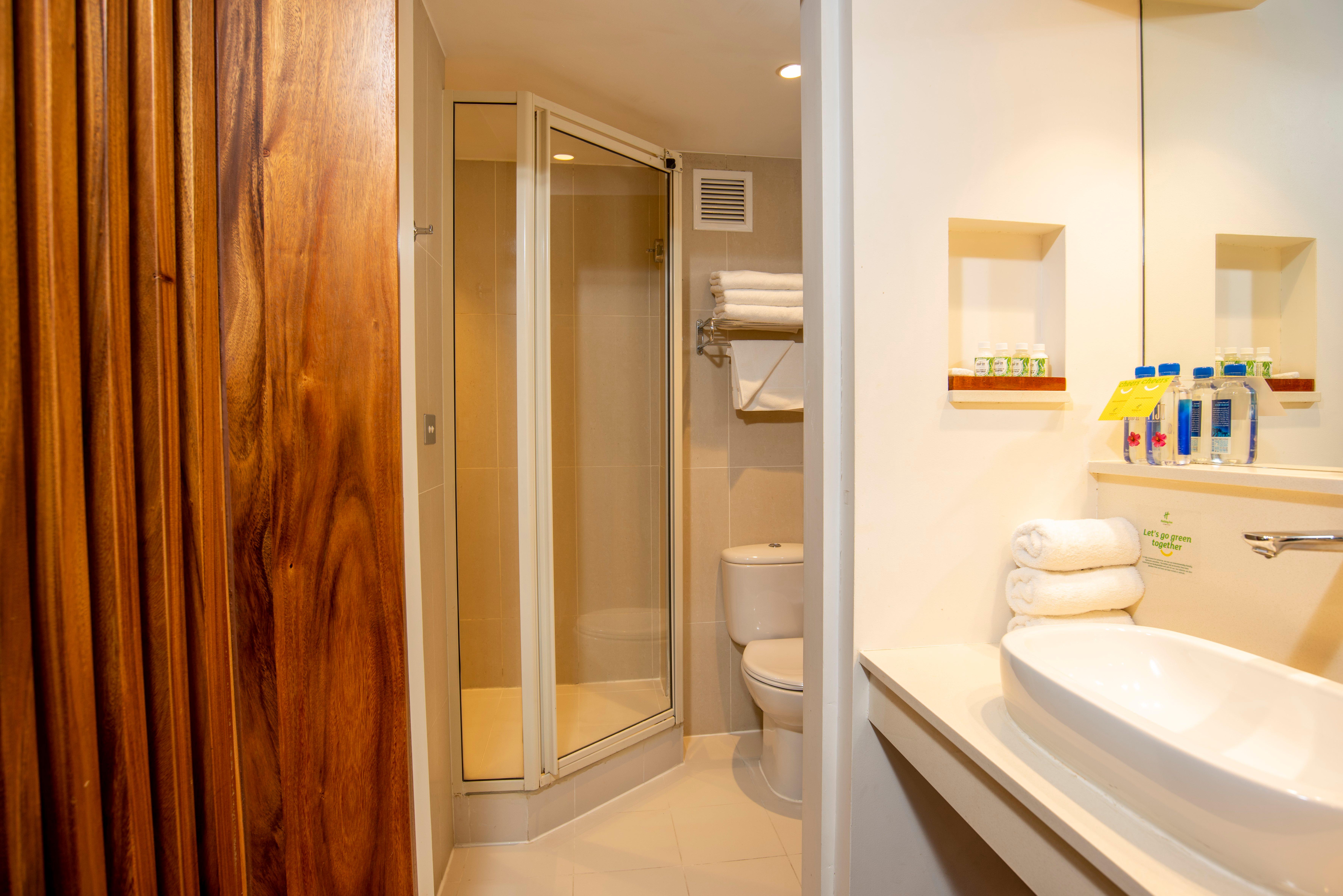 Double Queen Bed Non Smoking