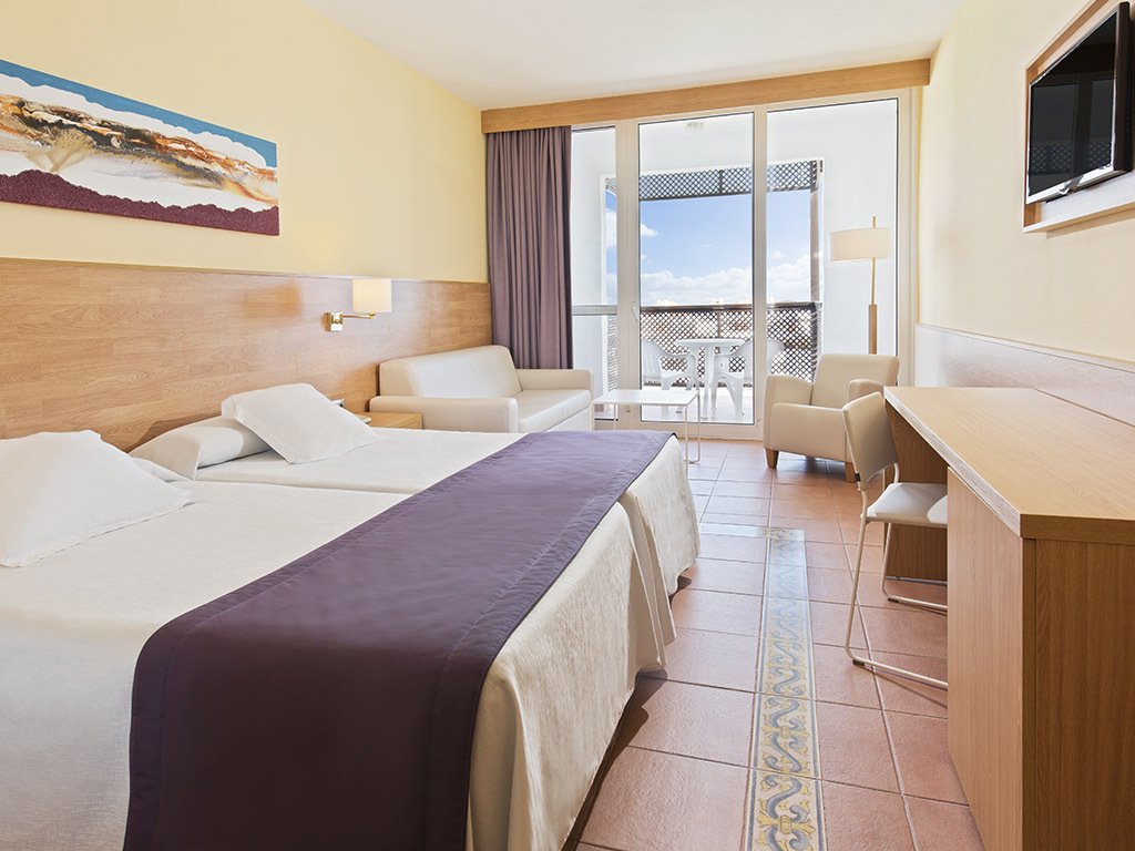 Double or Twin Sea View