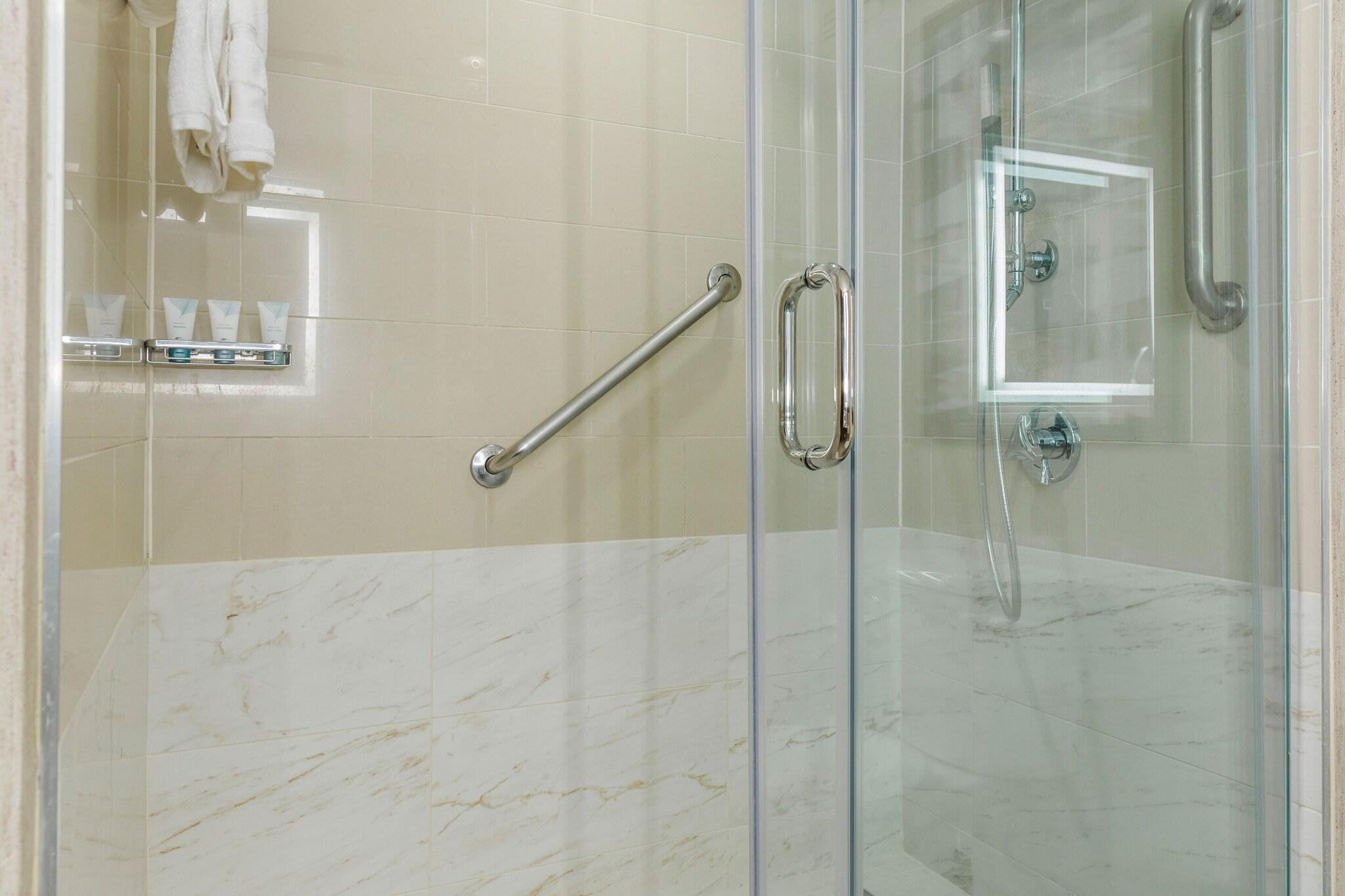 Double Deluxe Two Queen Beds