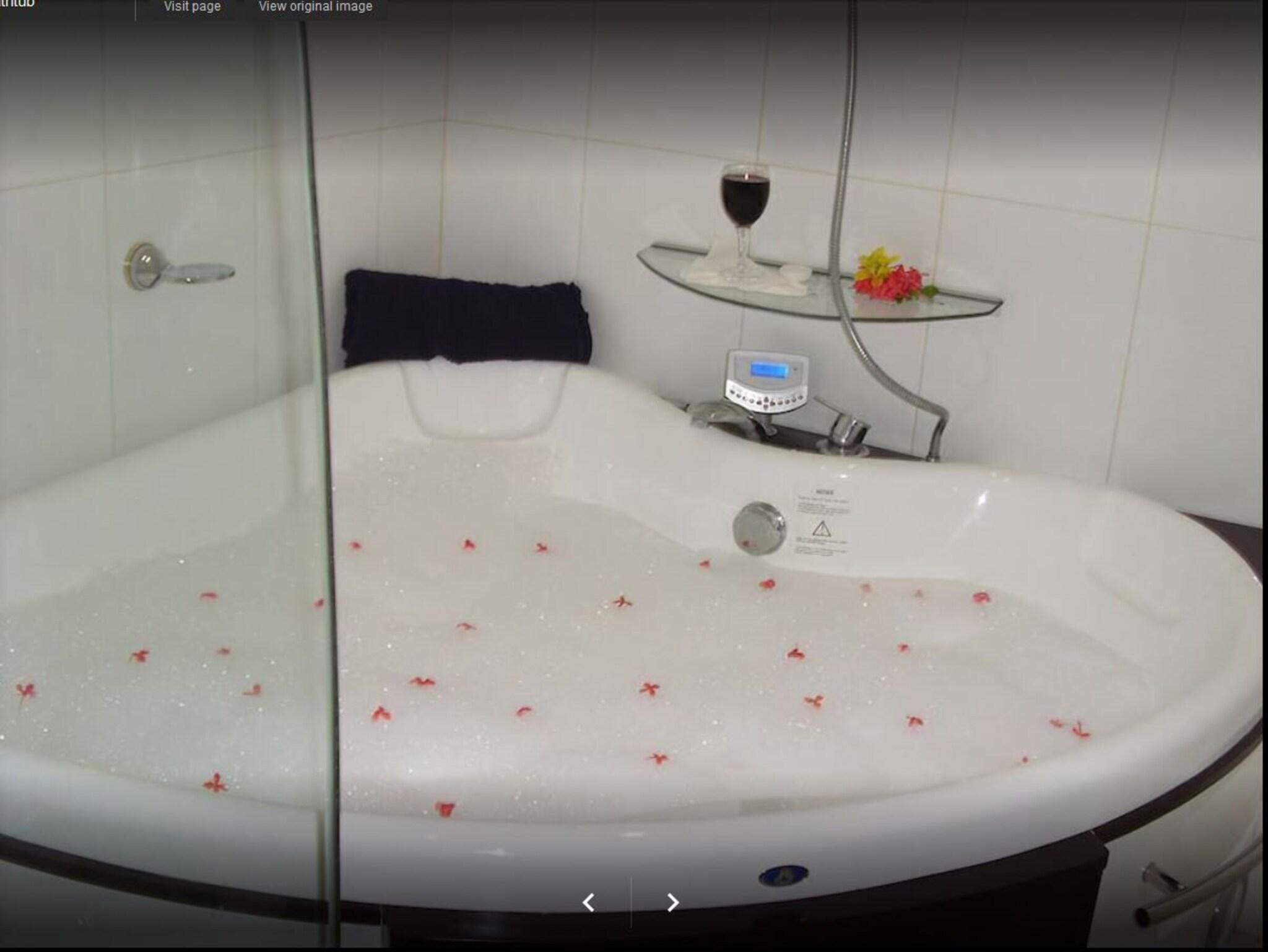 Triple Deluxe Two Beds