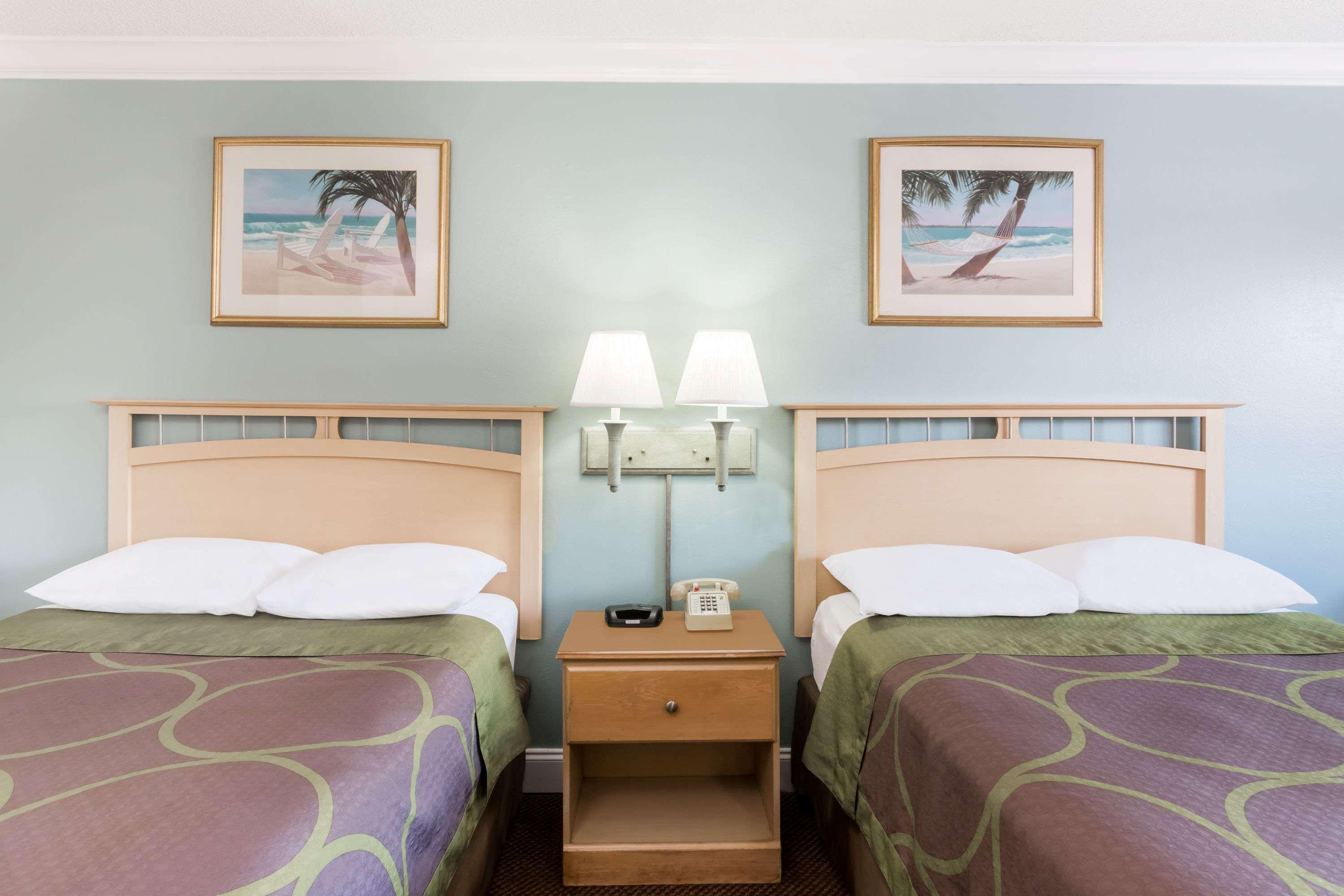 Quadruple Two Double Beds