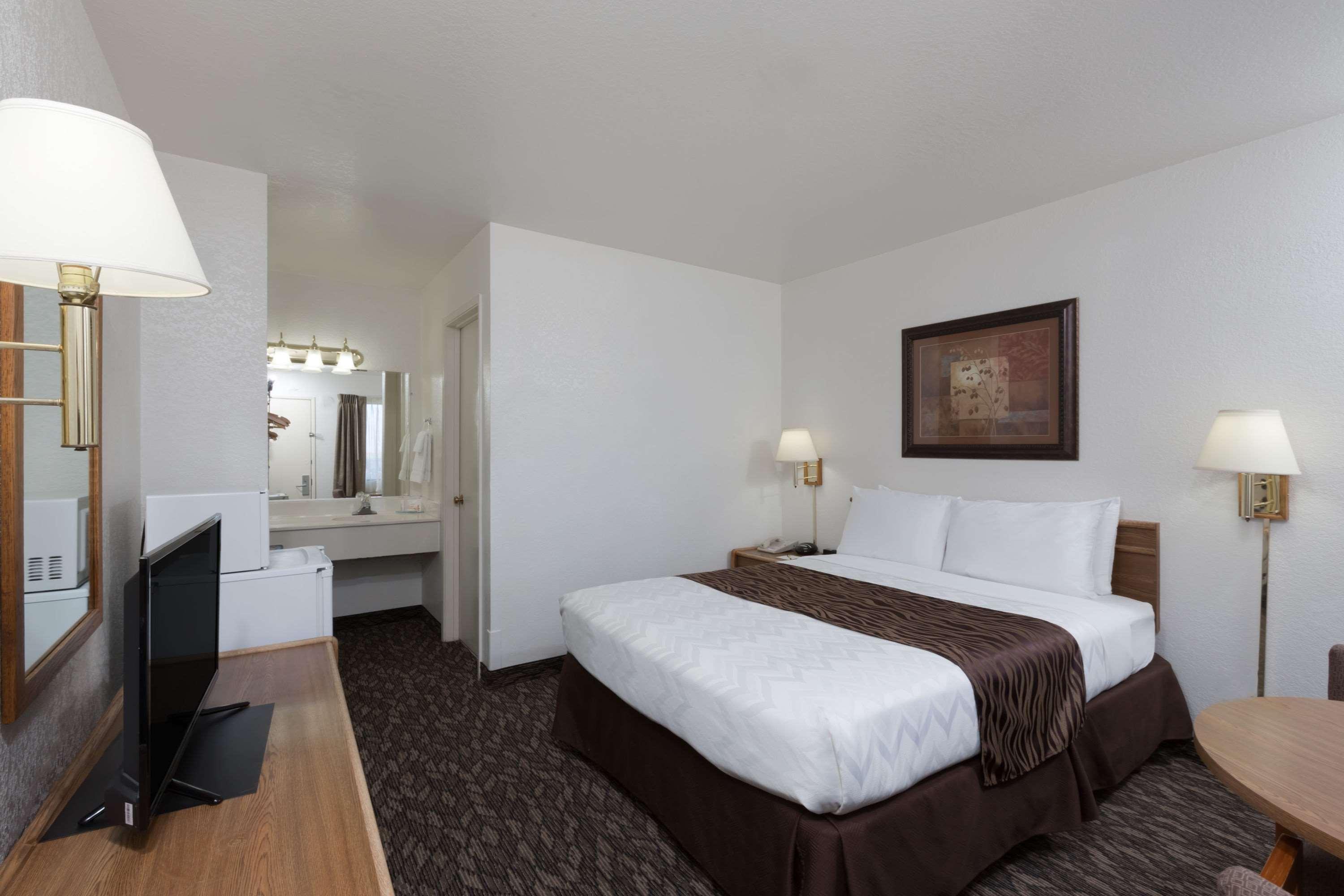 Double Queen Size Bed