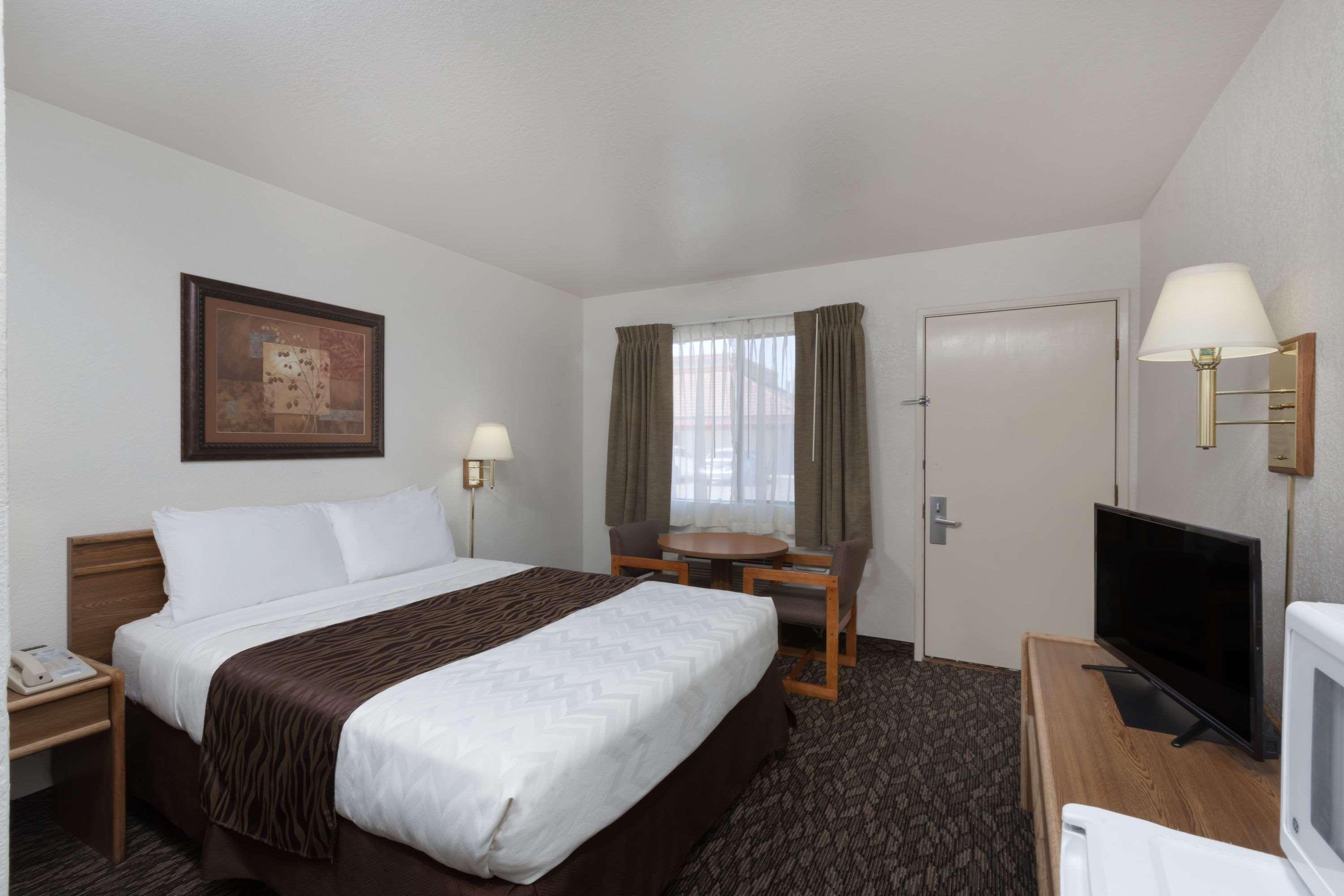 Double Queen Size Bed