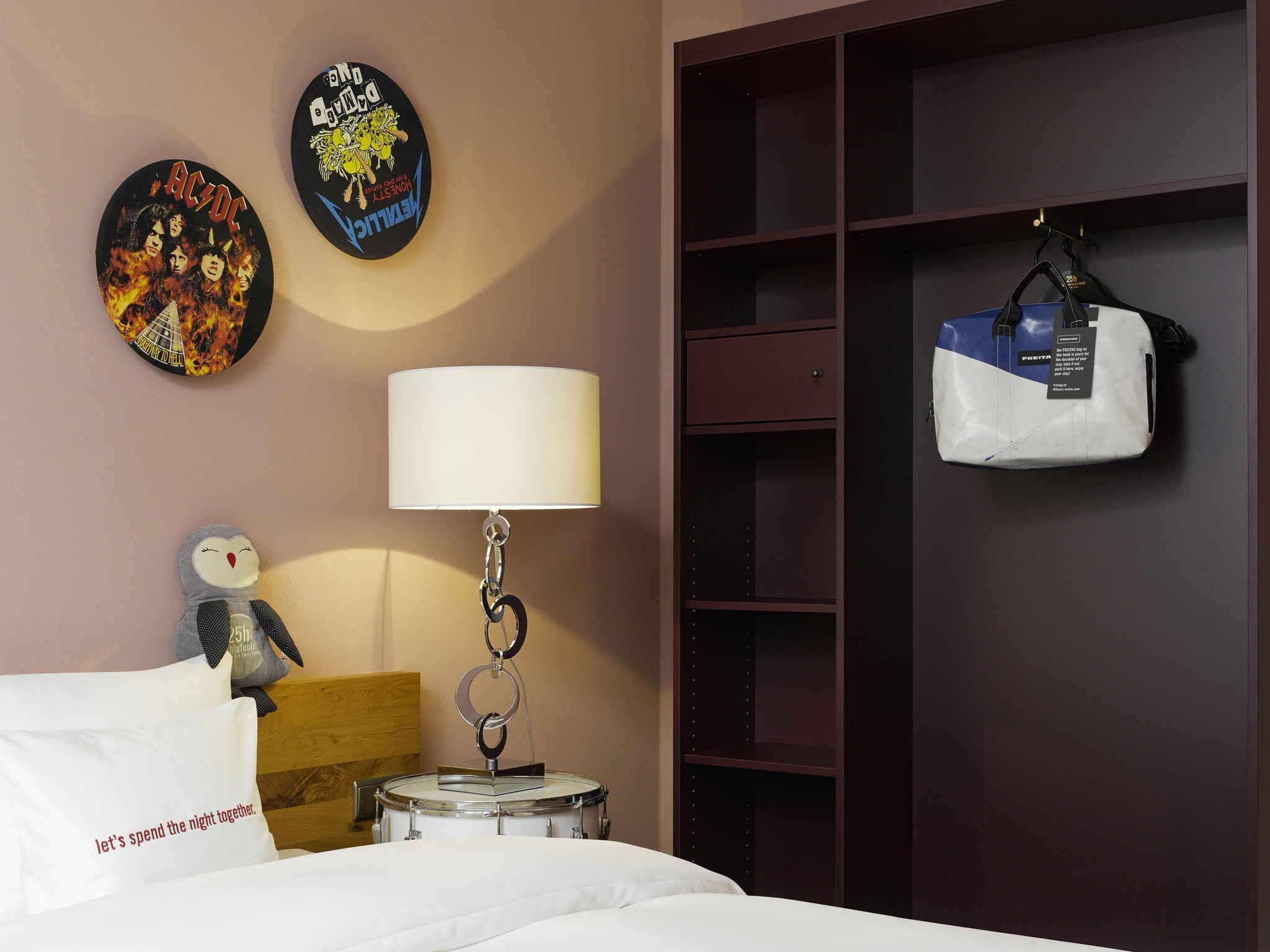 Double or Twin Standard